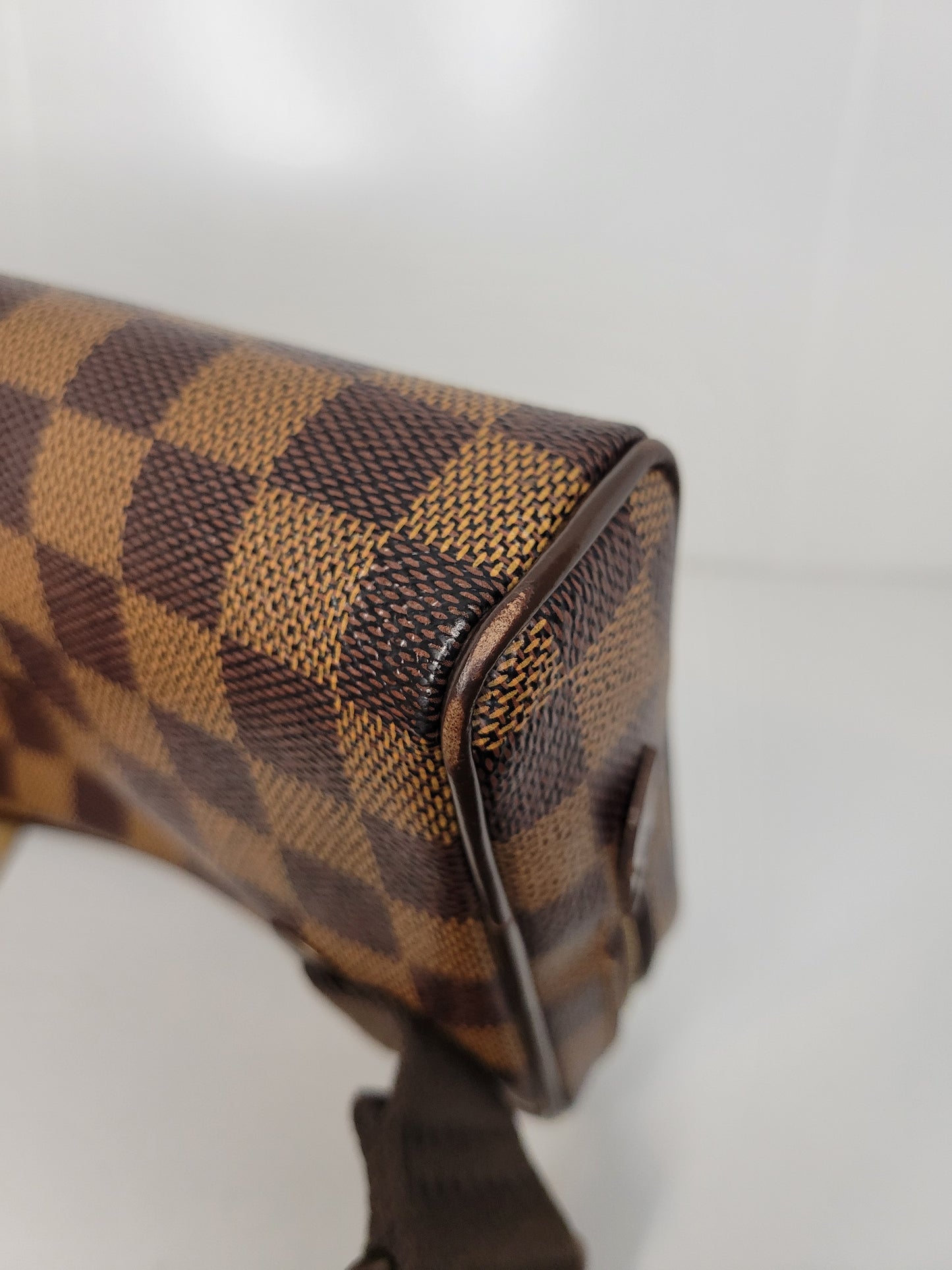 Louis Vuitton Damier Ebene Brooklyn Bumbag CA3162