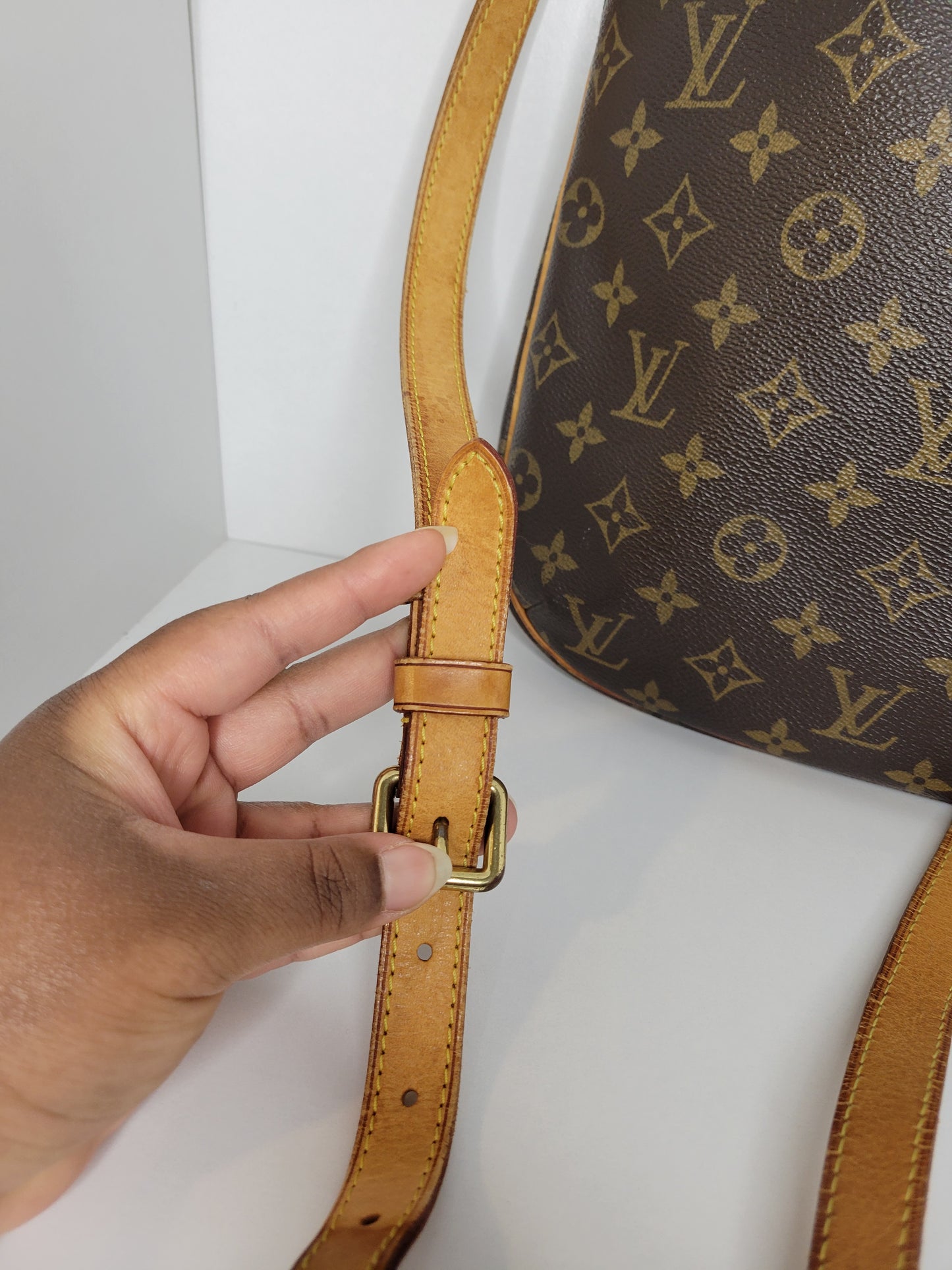 Louis Vuitton Monogram Odeon PM CA0059