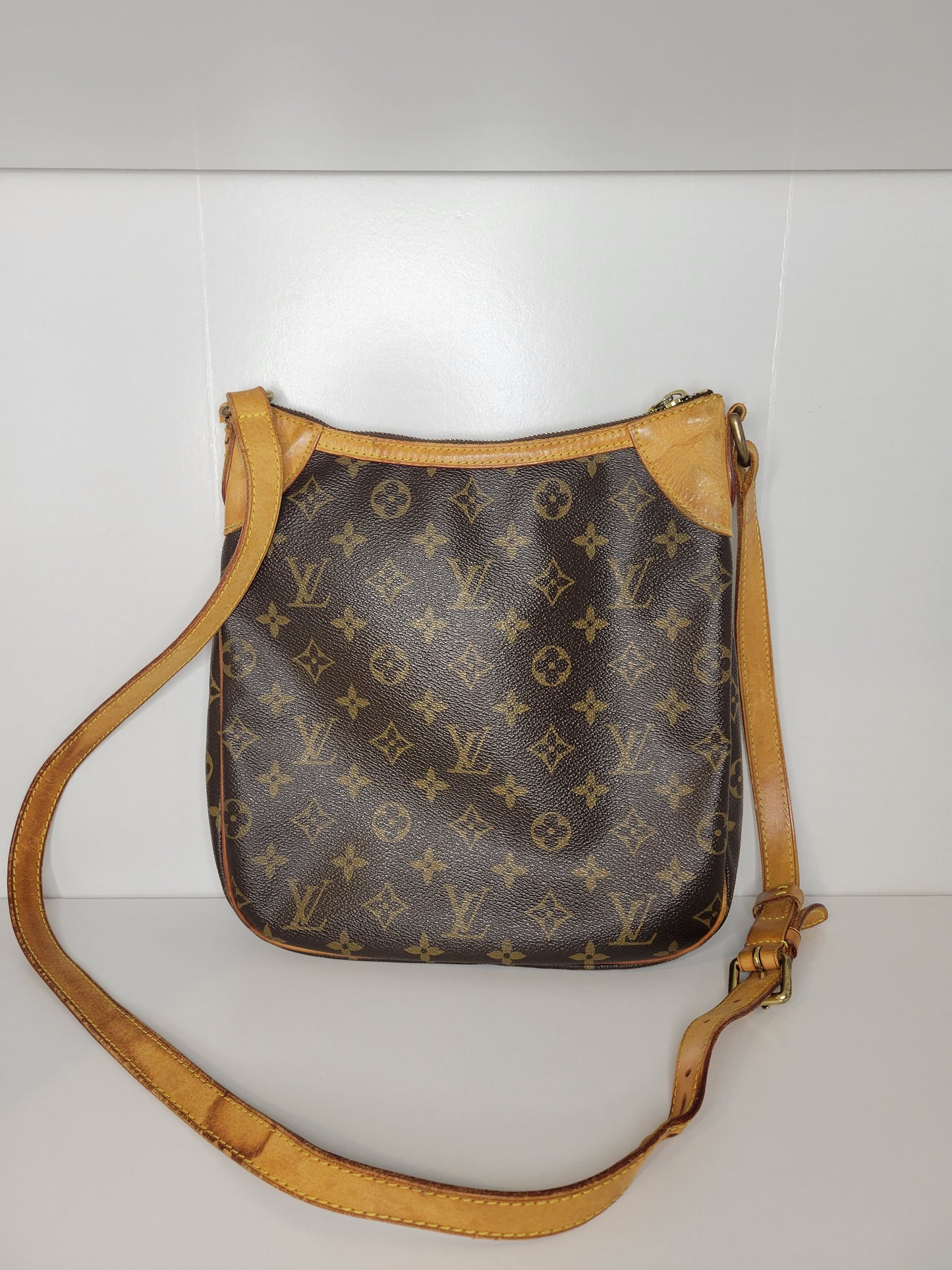 Louis Vuitton Monogram Odeon PM CA0059