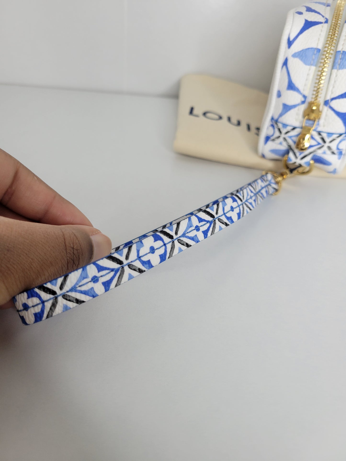 Louis Vuitton By The Pool Wapity Clutch 💾