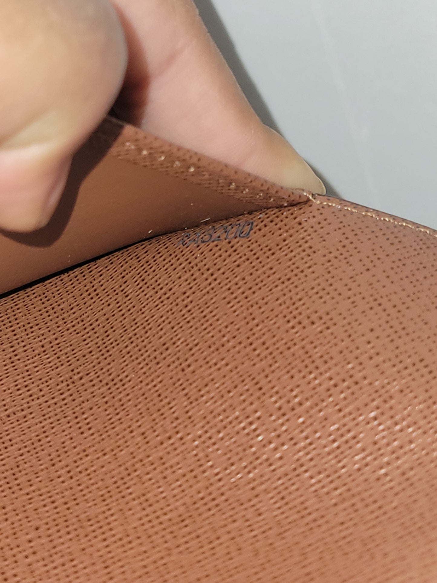 Louis Vuitton Monogram Agenda GM RA3200