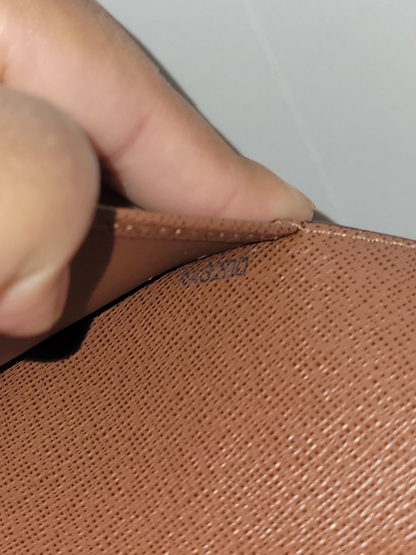 Louis Vuitton Monogram Agenda GM RA3200