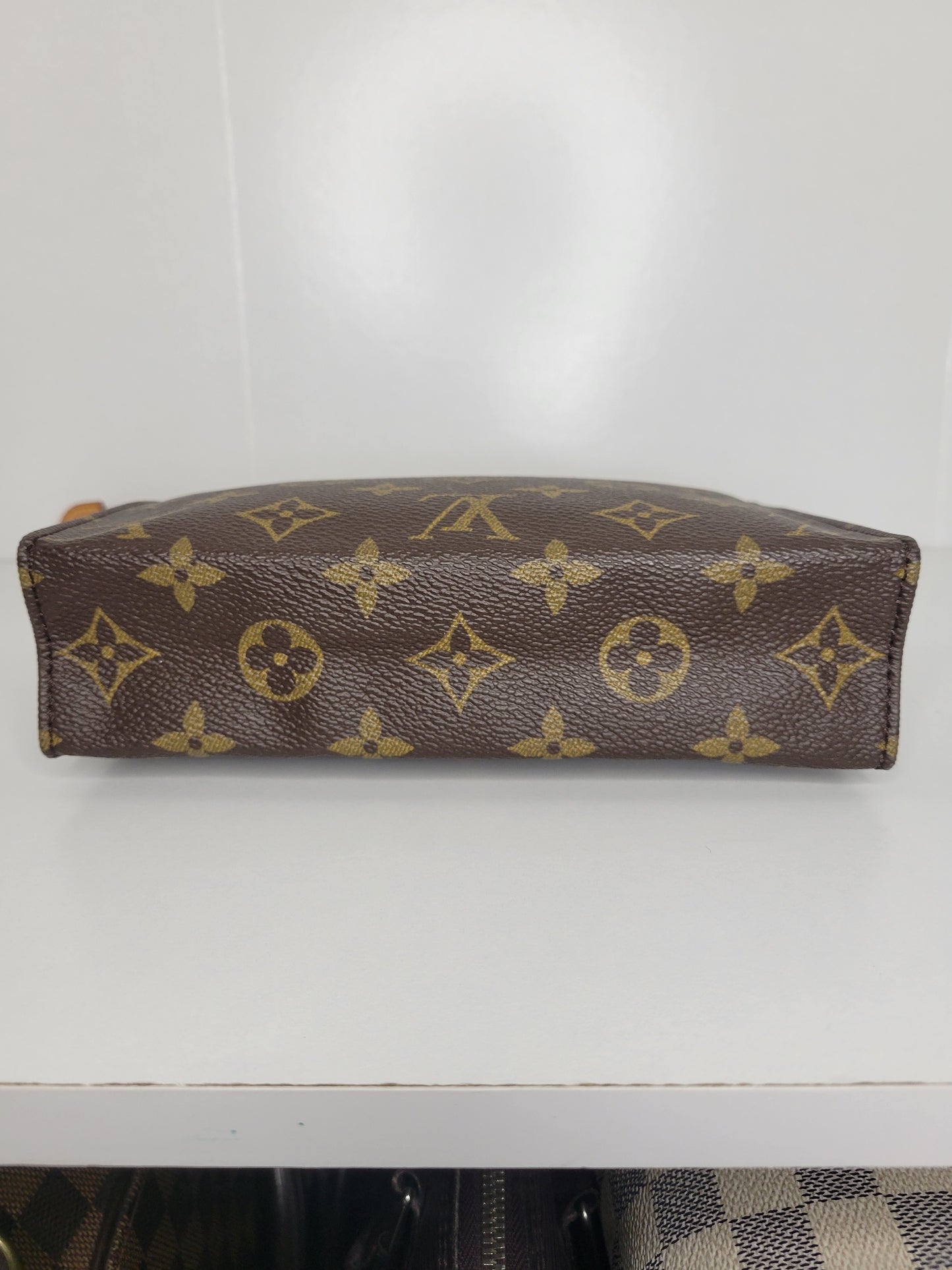 Louis Vuitton Vintage Monogram Toiletry 19 TH1900