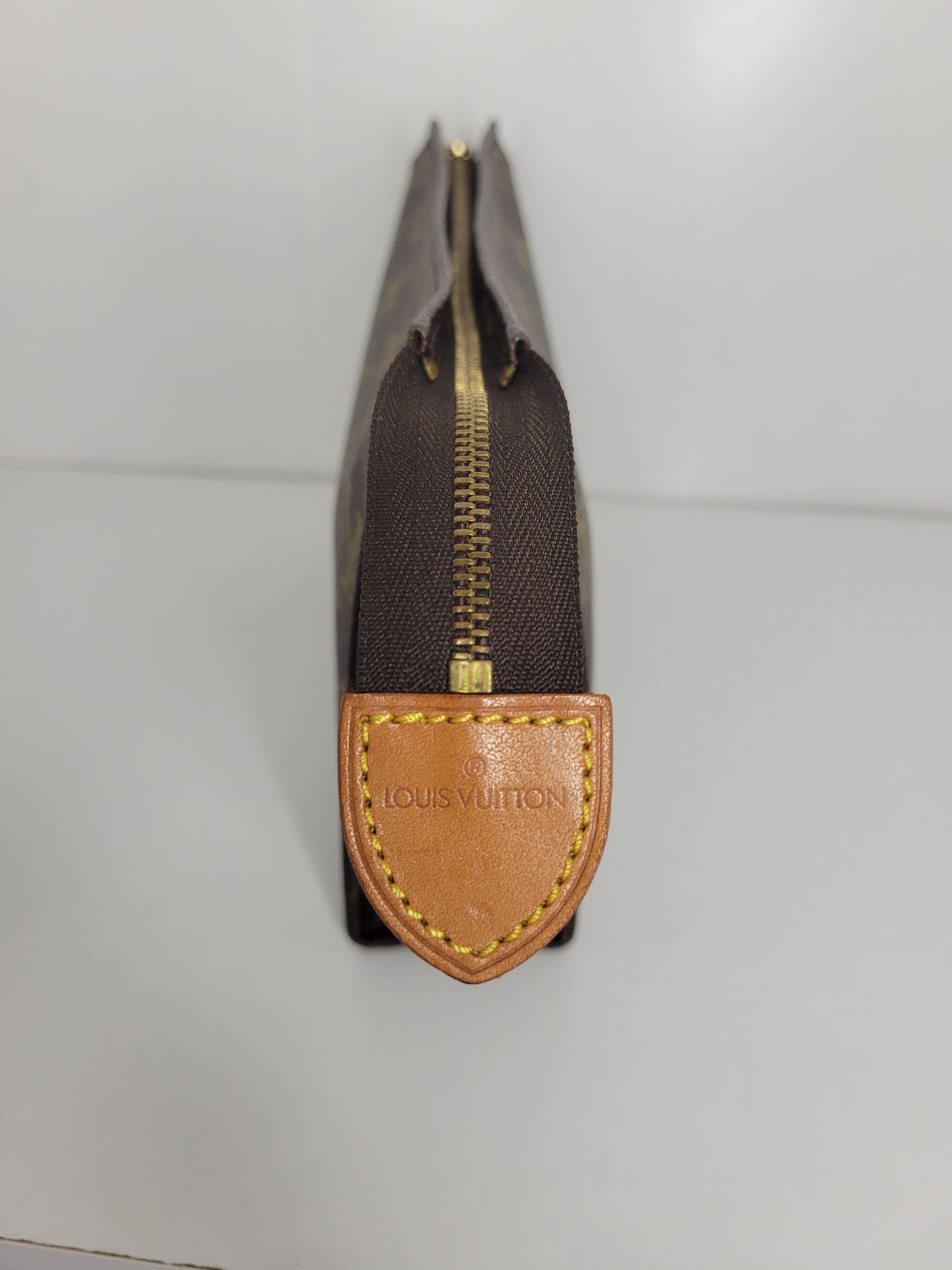 Louis Vuitton Vintage Monogram Toiletry 19 TH1900