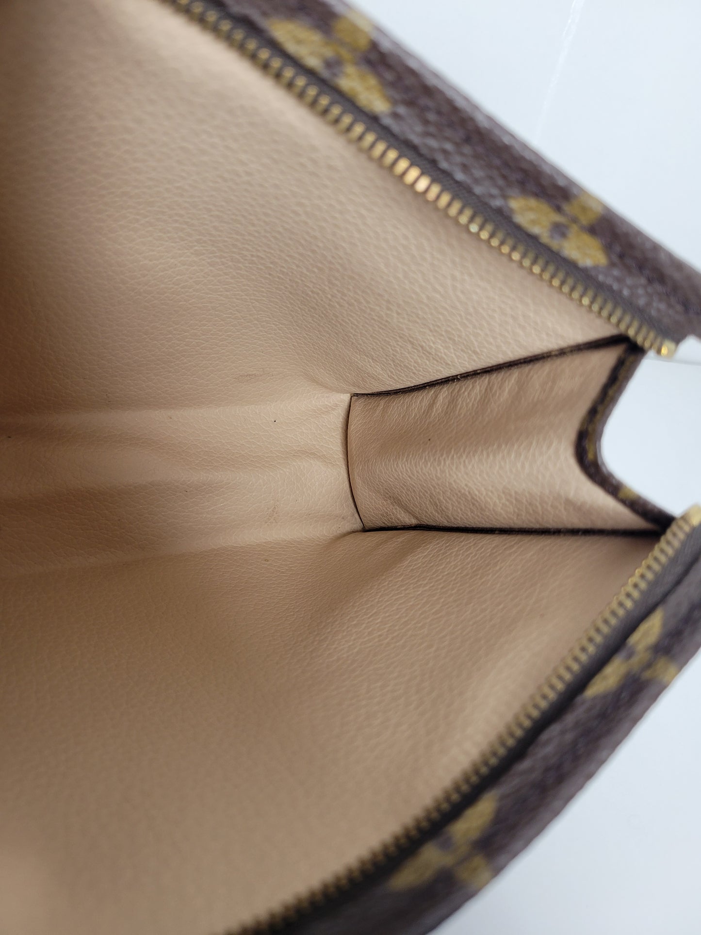 Louis Vuitton Vintage Monogram Toiletry 19 TH1900