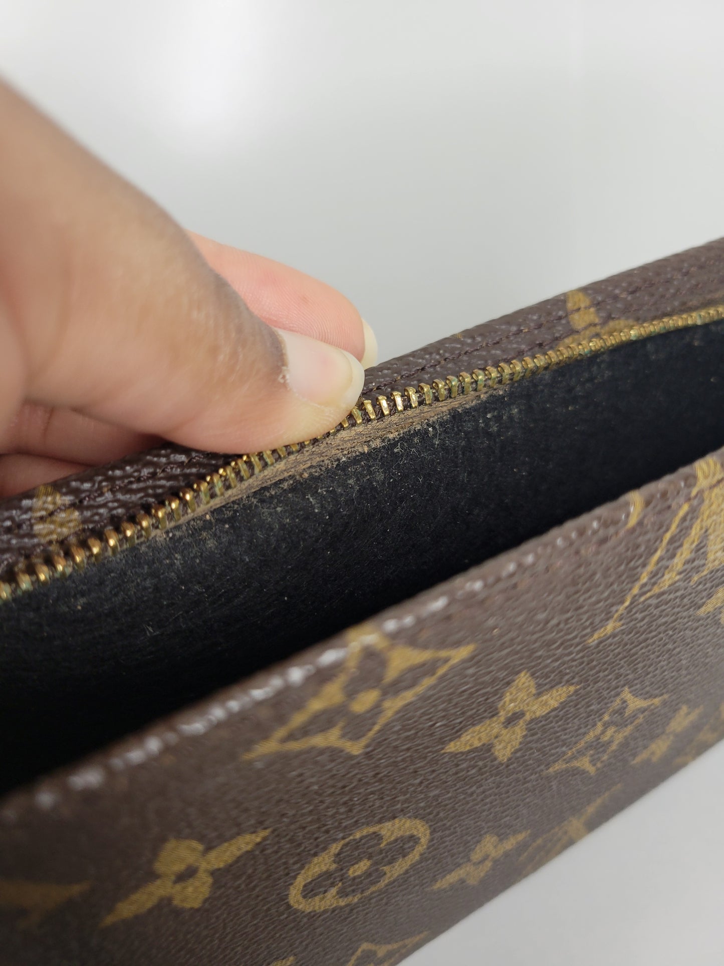 Louis Vuitton Vintage Bucket Pouch GM SD1907 (Re-lined)