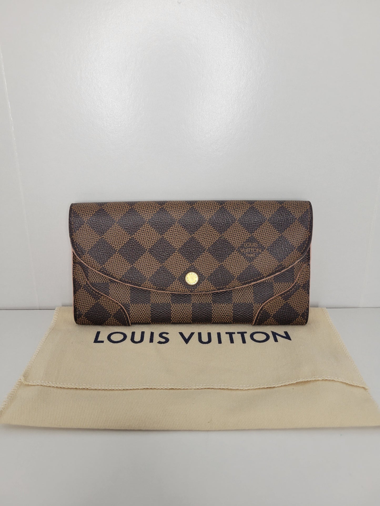 Louis Vuitton Pink Caissa Wallet CA4166