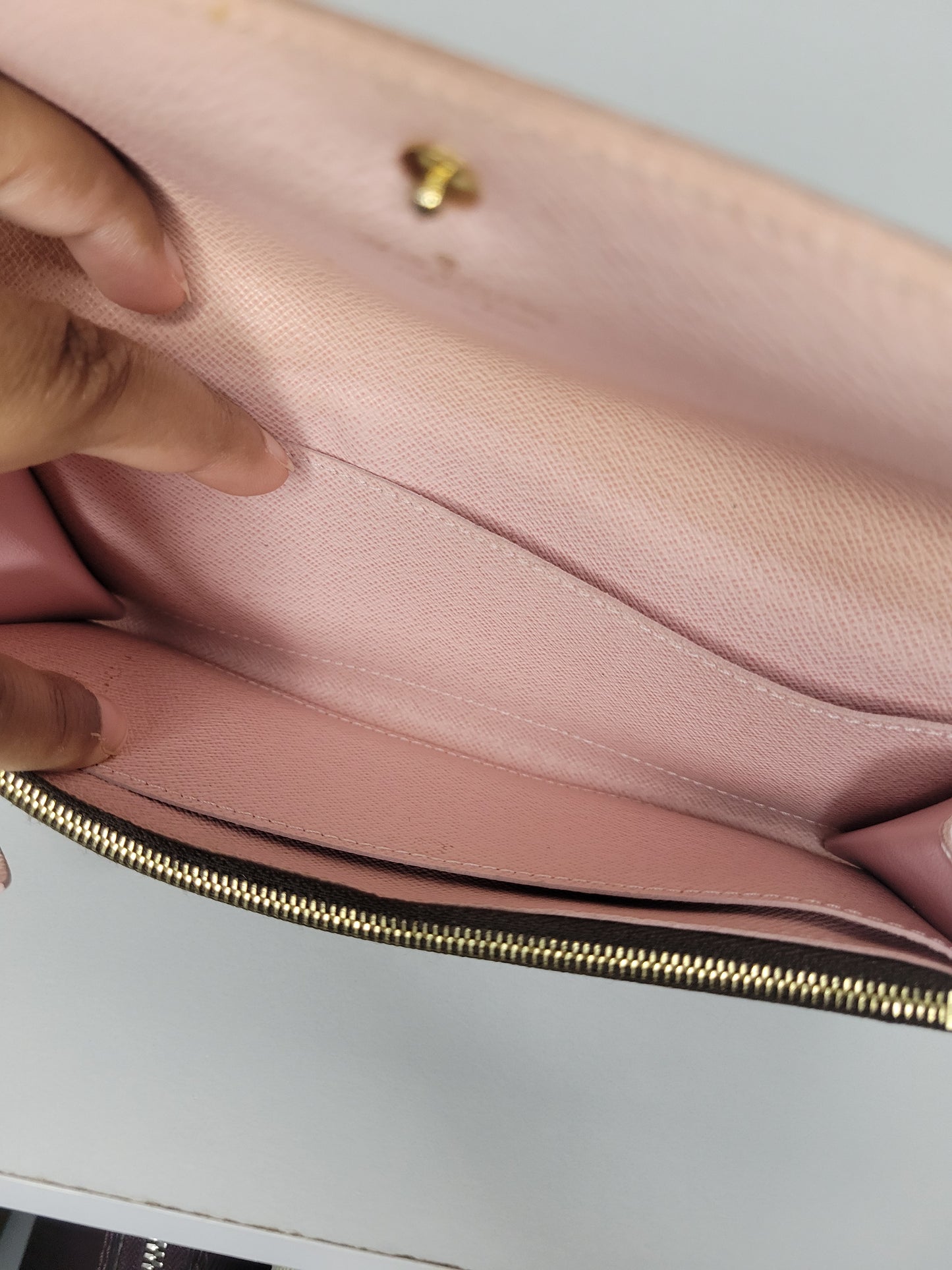 Louis Vuitton Pink Caissa Wallet CA4166