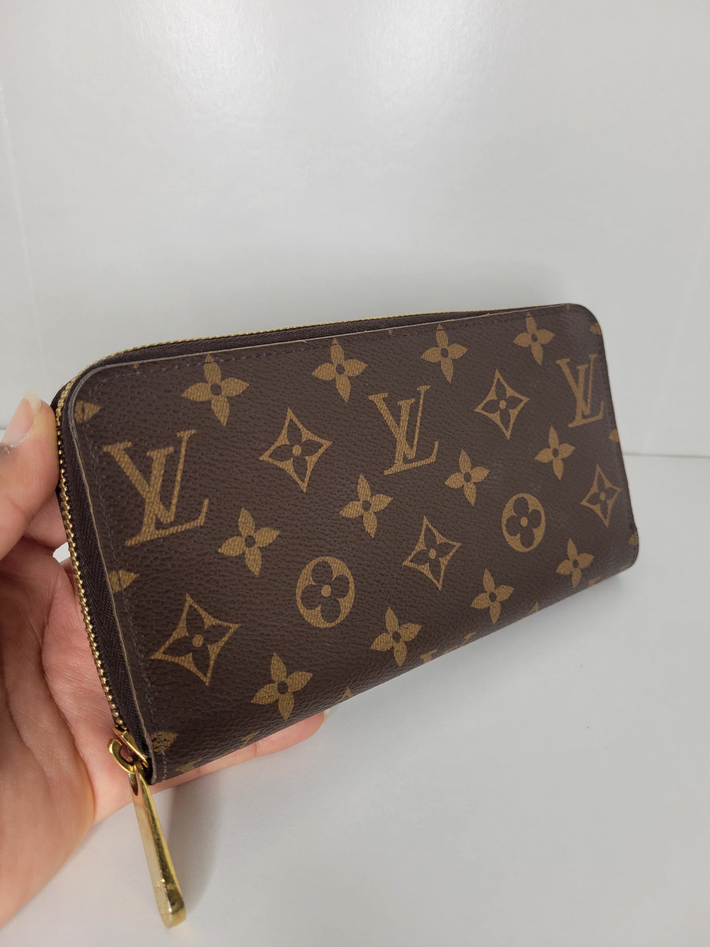 Louis Vuitton Monogram Zippy Wallet NM 💾