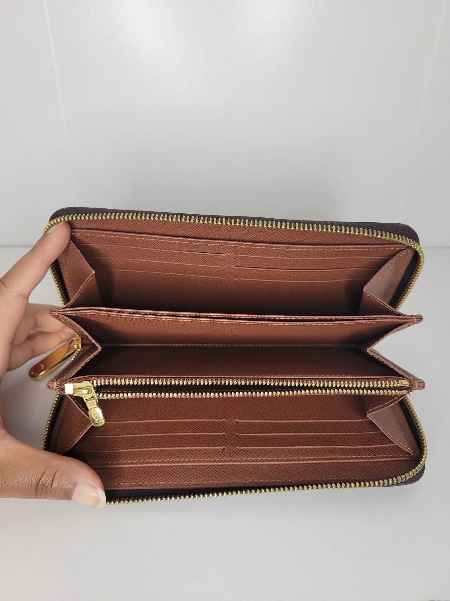 Louis Vuitton Monogram Zippy Wallet NM 💾