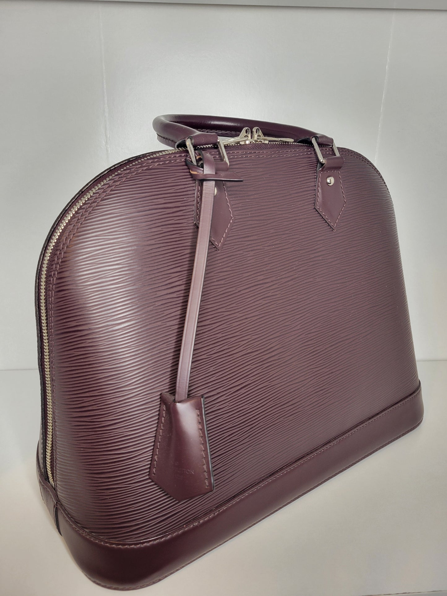 Louis Vuitton Quetsche Purple Epi Alma PM SD1144