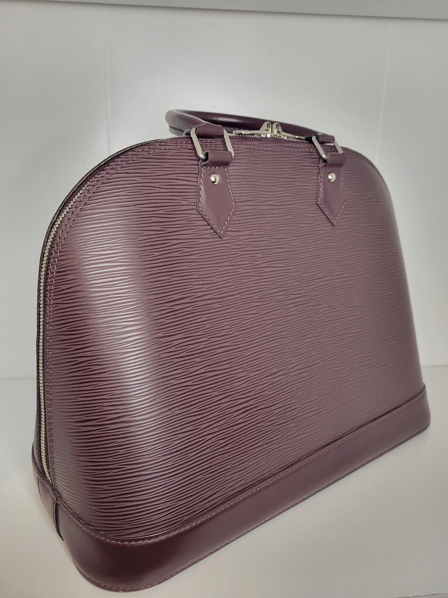 Louis Vuitton Quetsche Purple Epi Alma PM SD1144