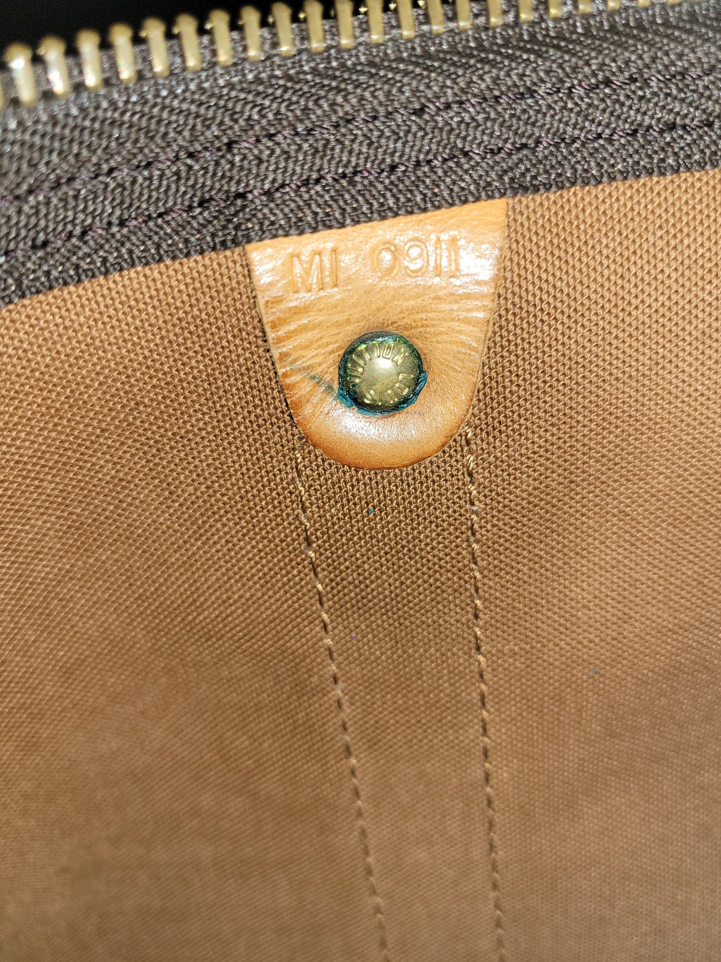 Louis Vuitton Monogram Keepall 60 MI0911