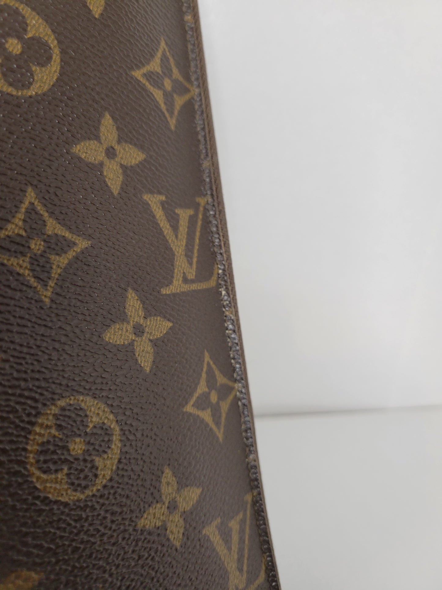 Louis Vuitton Vintage Travel Organizer Wallet MI1903