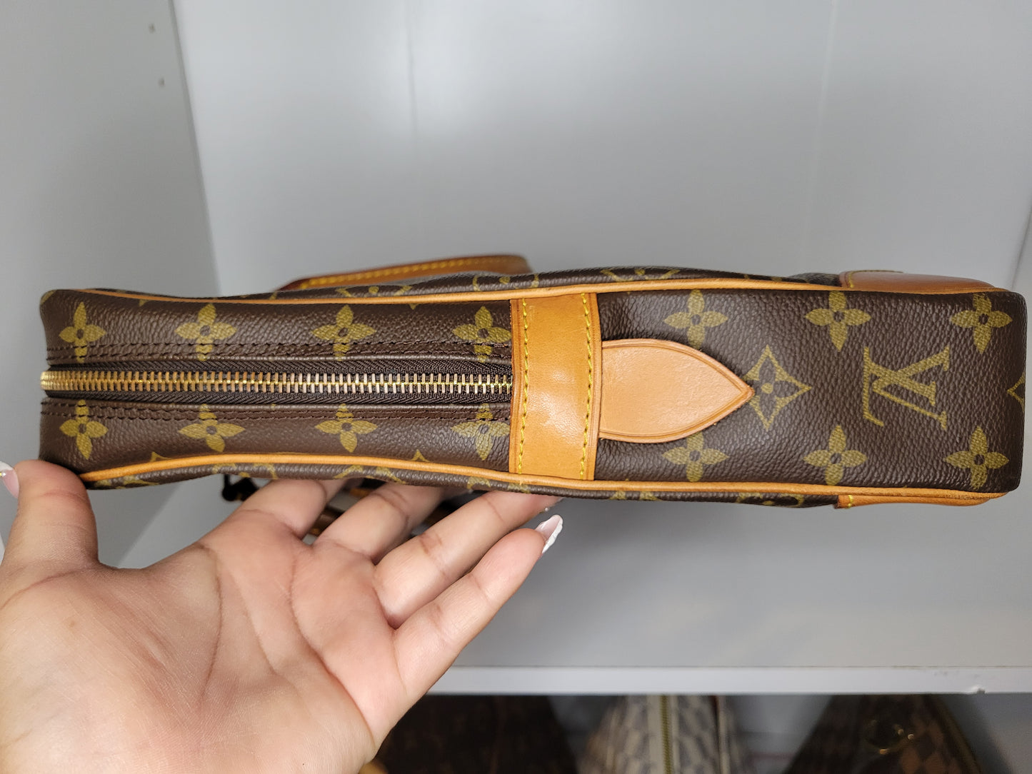 Louis Vuitton Porte Documents Voyage Business Handbag 8907 VI