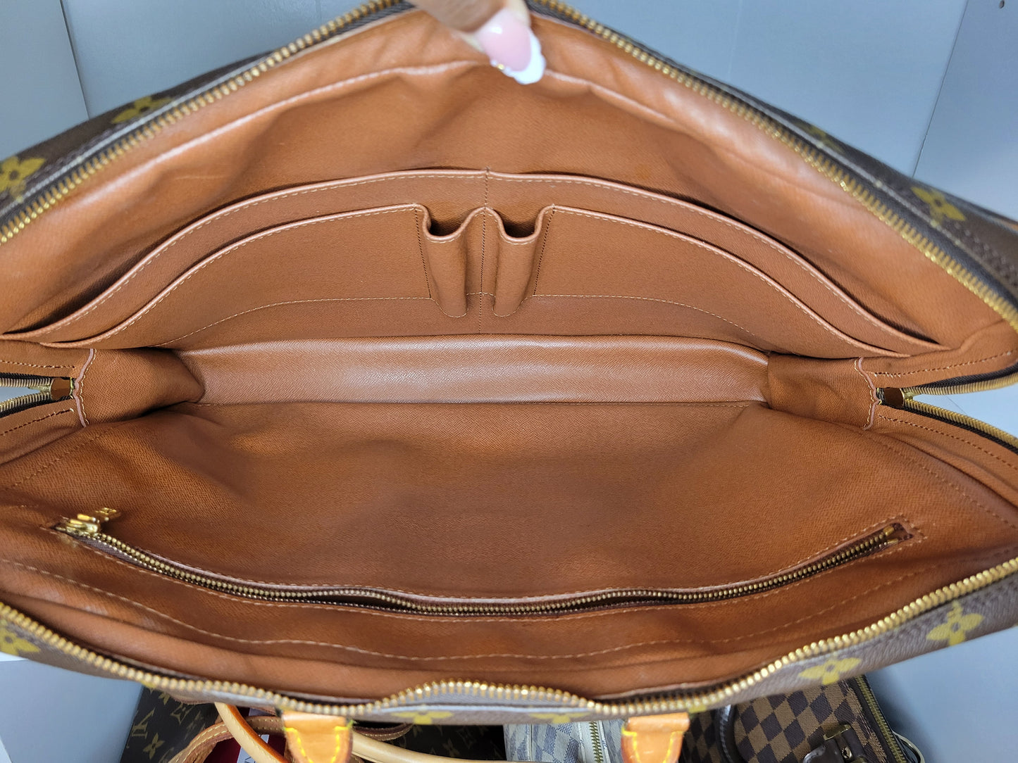 Louis Vuitton Porte Documents Voyage Business Handbag 8907 VI