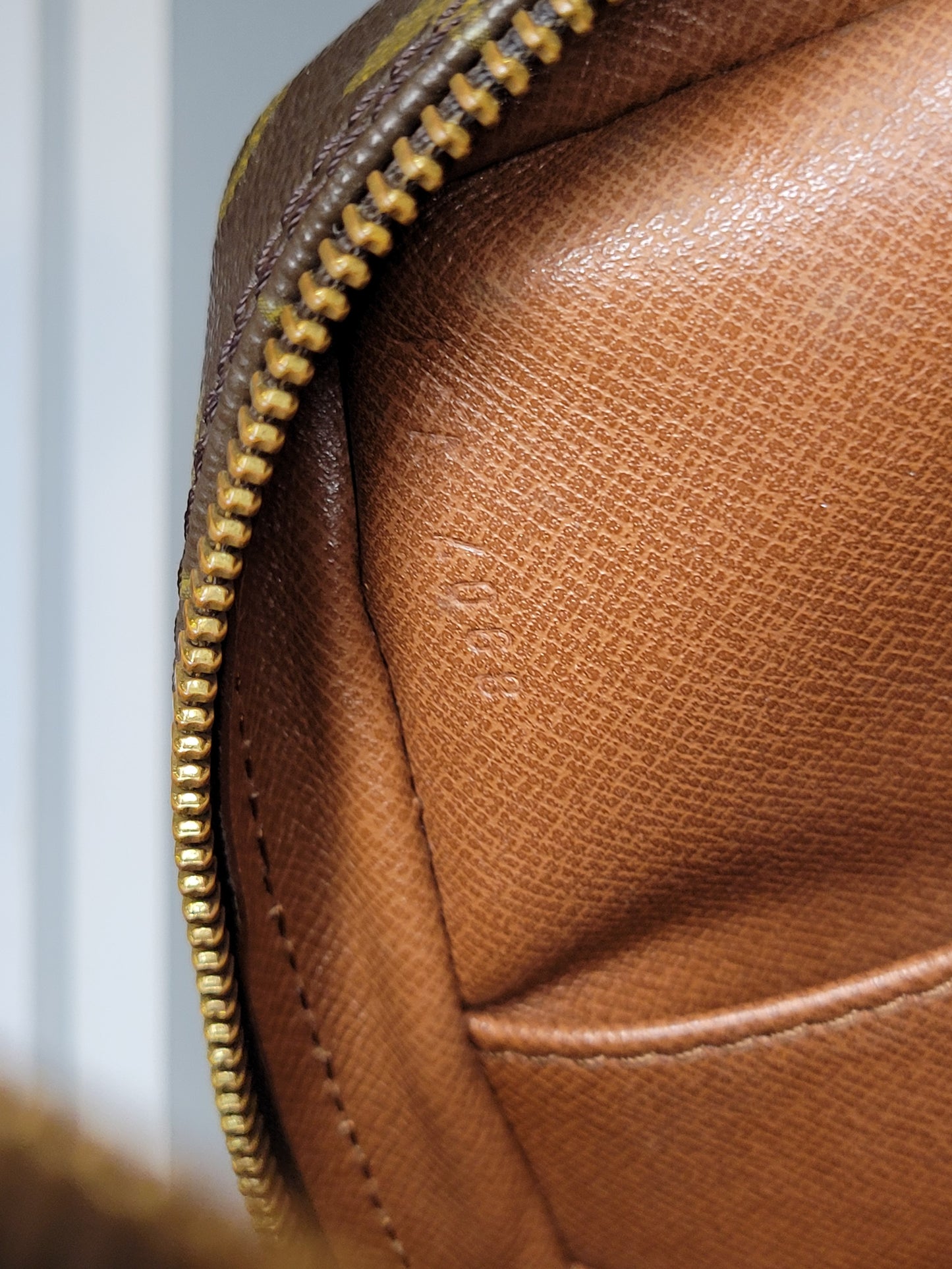 Louis Vuitton Porte Documents Voyage Business Handbag 8907 VI