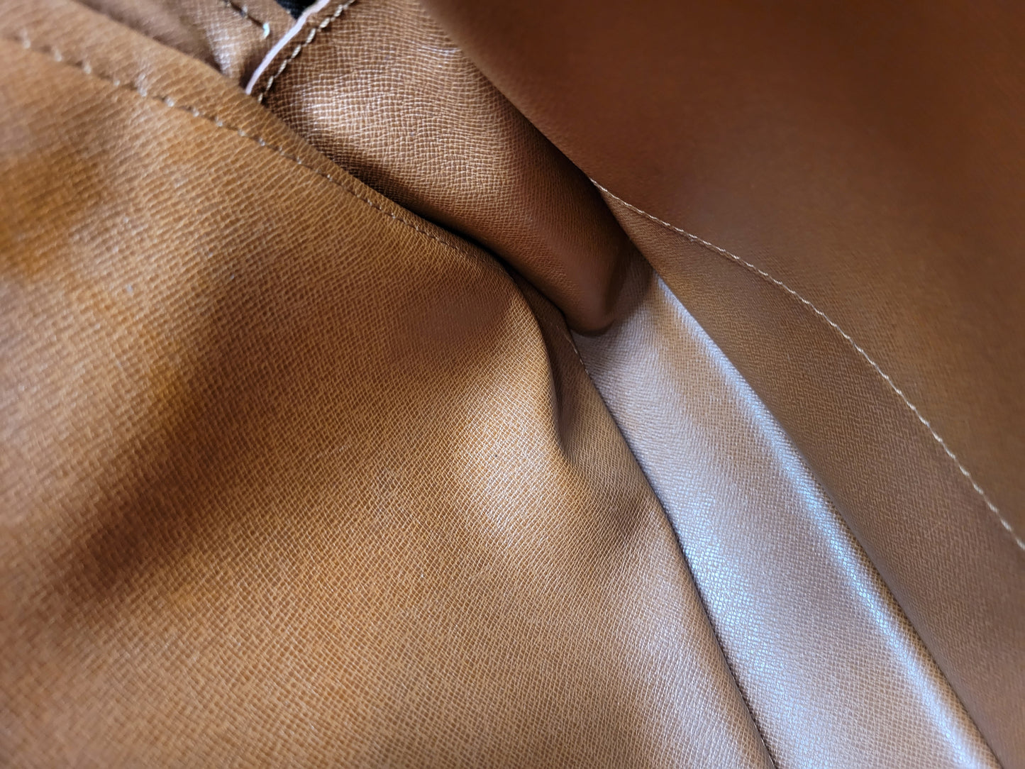 Louis Vuitton Porte Documents Voyage Business Handbag 8907 VI