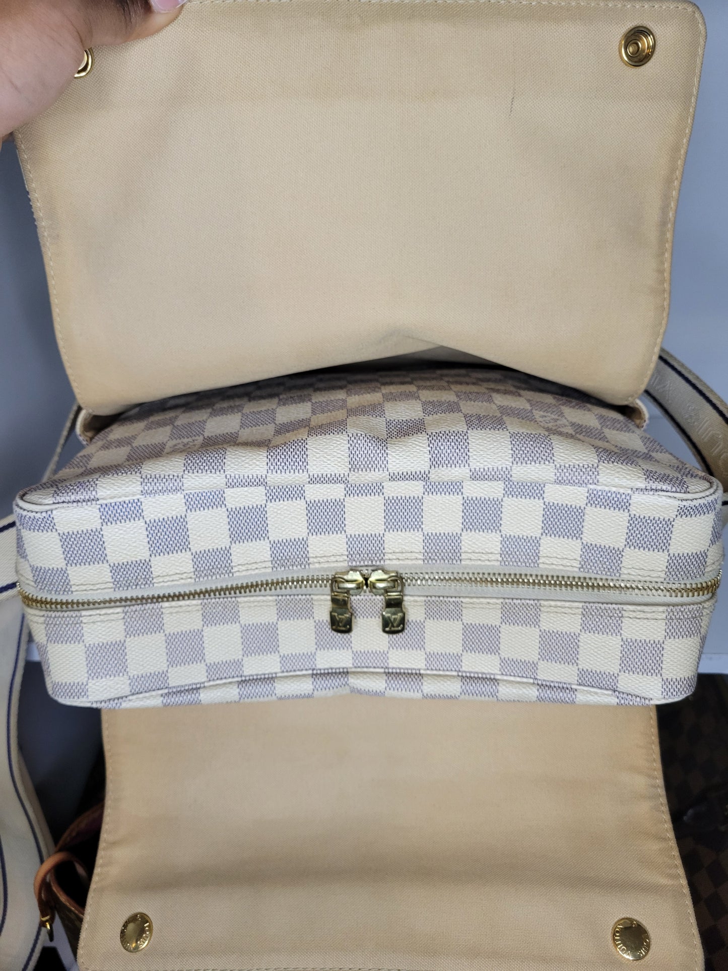 Louis Vuitton Damier Azur Naviglio SR2088