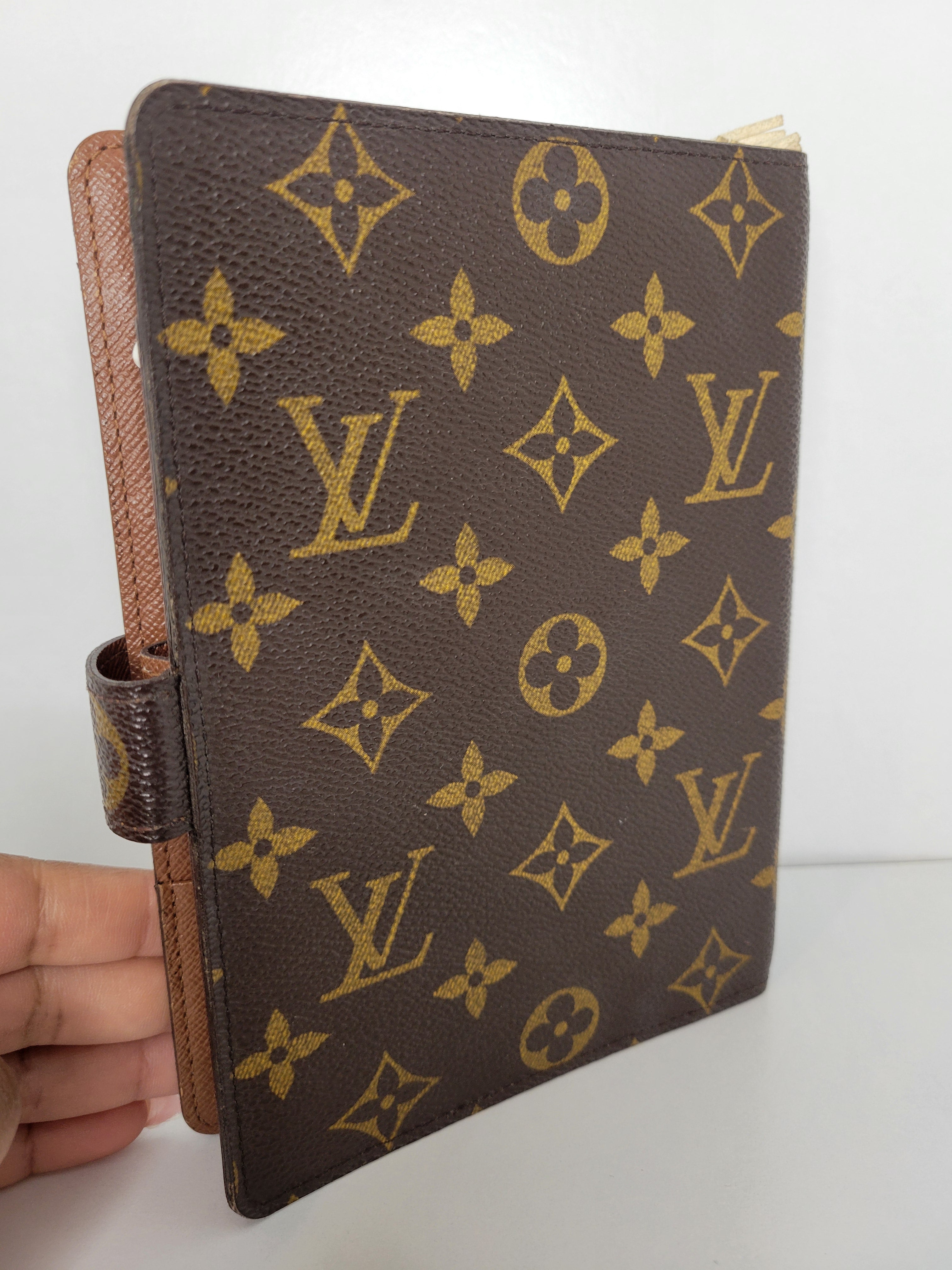 Louis Vuitton Monogram Agenda MM SP0048 – Liyah's Luxuries