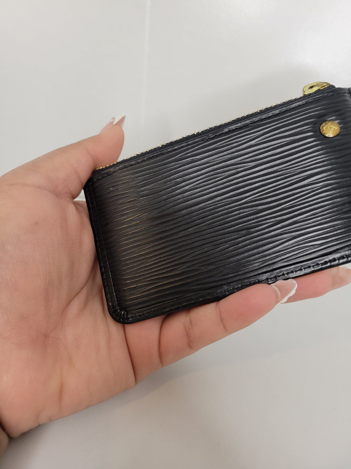 Louis Vuitton Vintage Black Epi Key Pouch CA0073