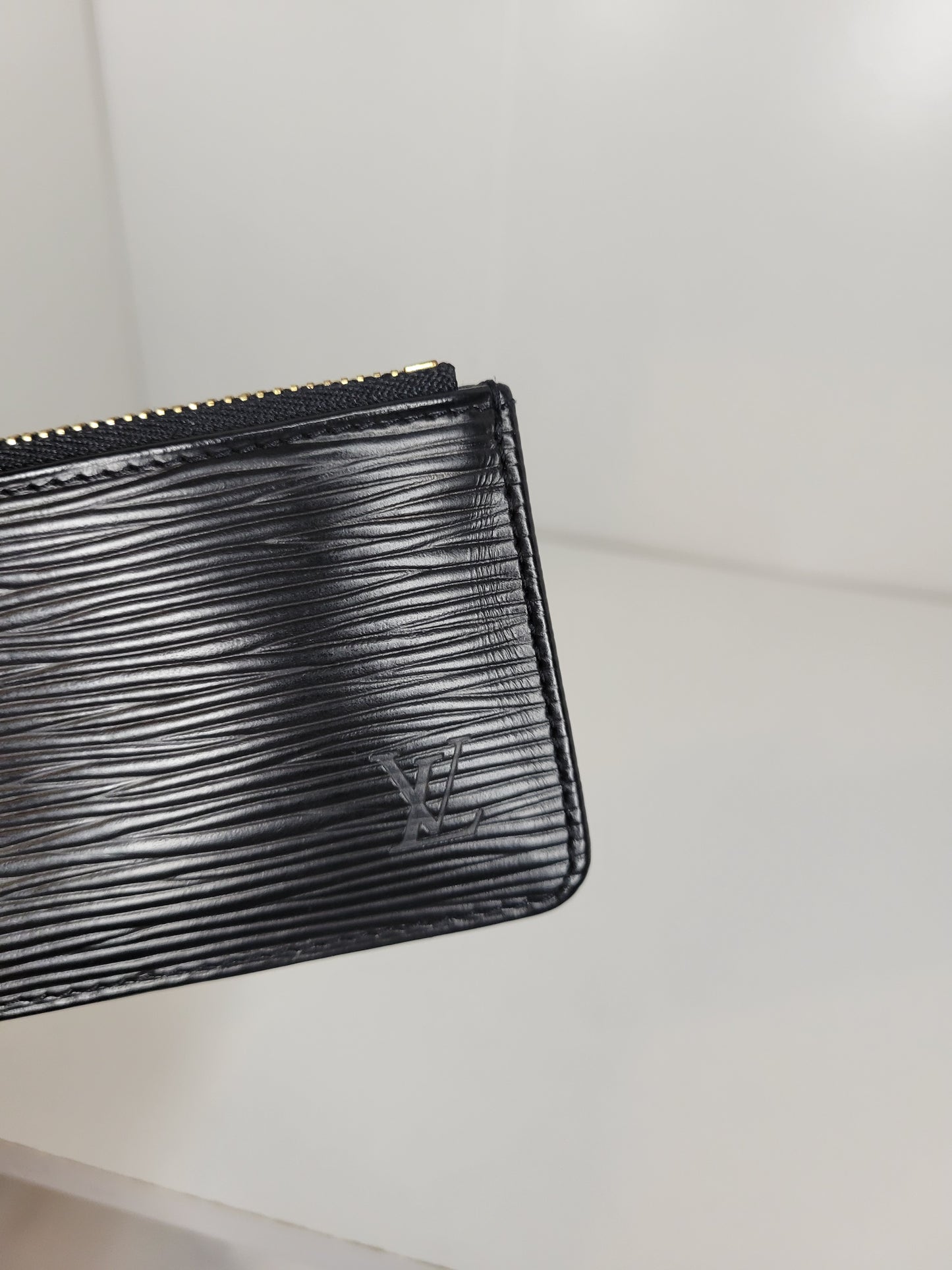 Louis Vuitton Vintage Black Epi Key Pouch CA0073