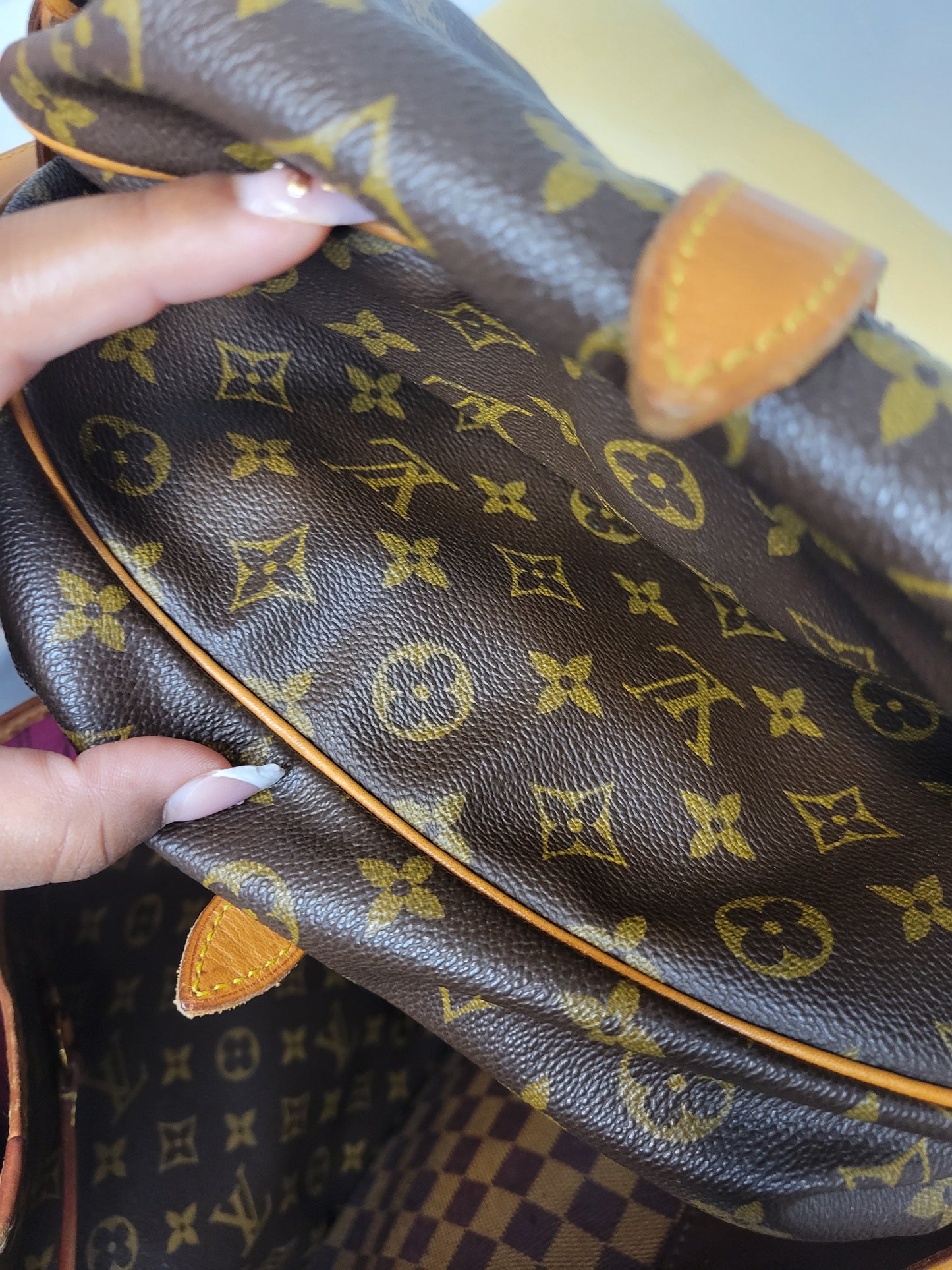 Louis Vuitton Monogram Vintage Saumur 30 AR0943