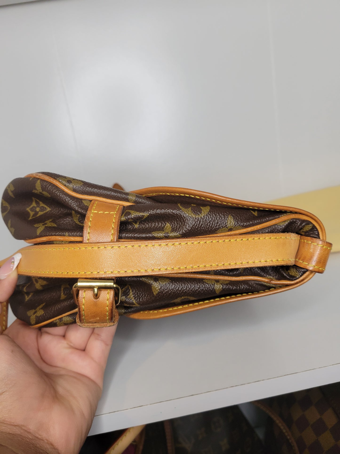 Louis Vuitton Monogram Vintage Saumur 30 AR0943