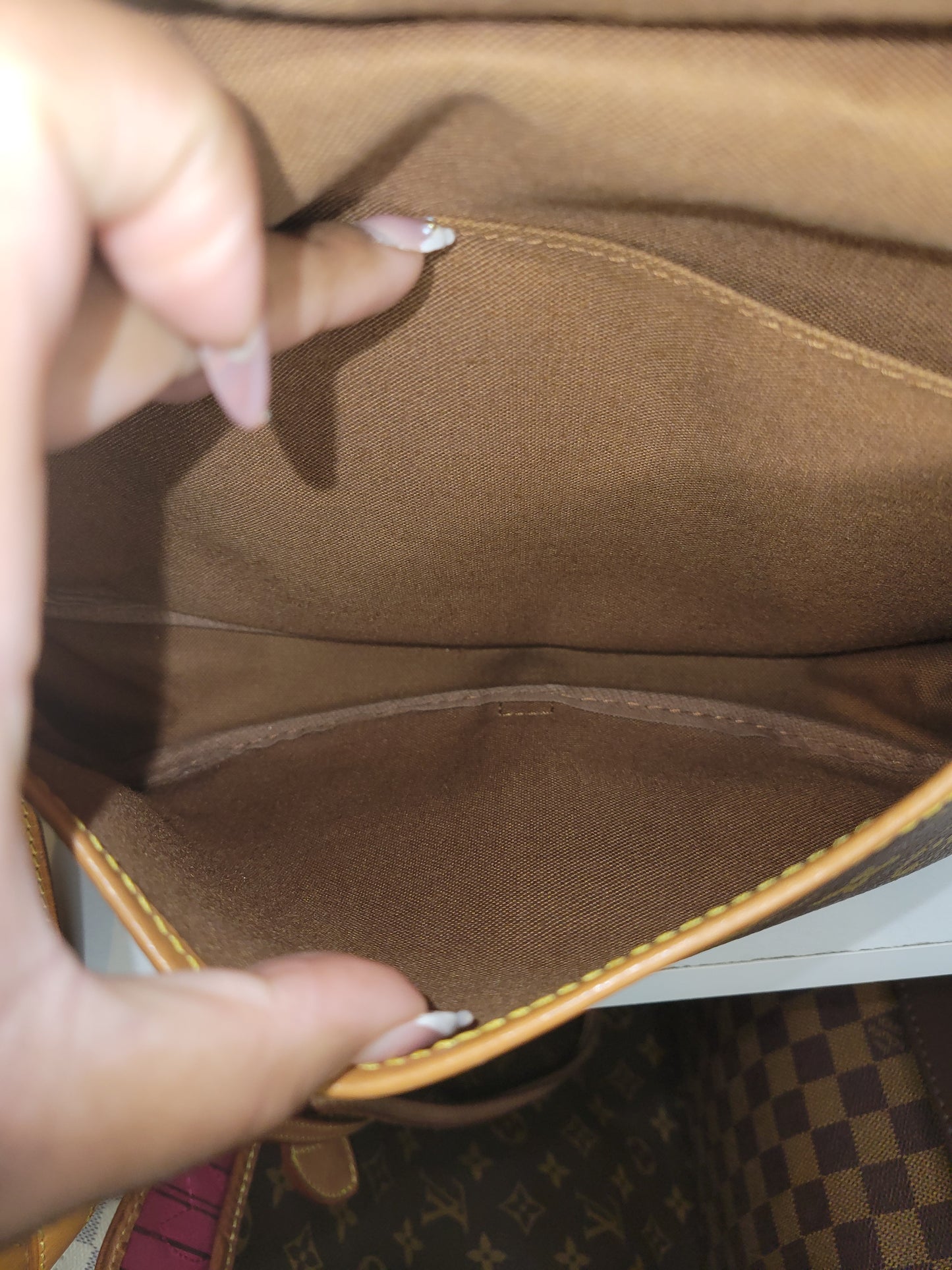 Louis Vuitton Monogram Vintage Saumur 30 AR0943