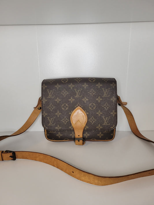 Louis Vuitton Vintage Cartouchiere MM 864 SL