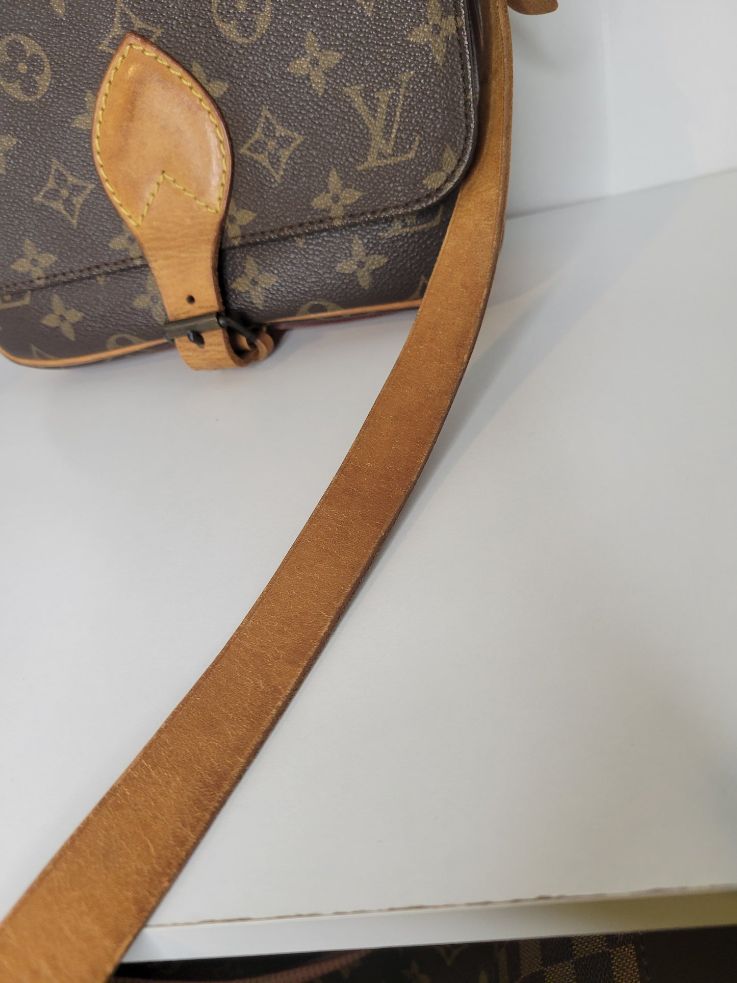 Louis Vuitton Vintage Cartouchiere MM 864 SL