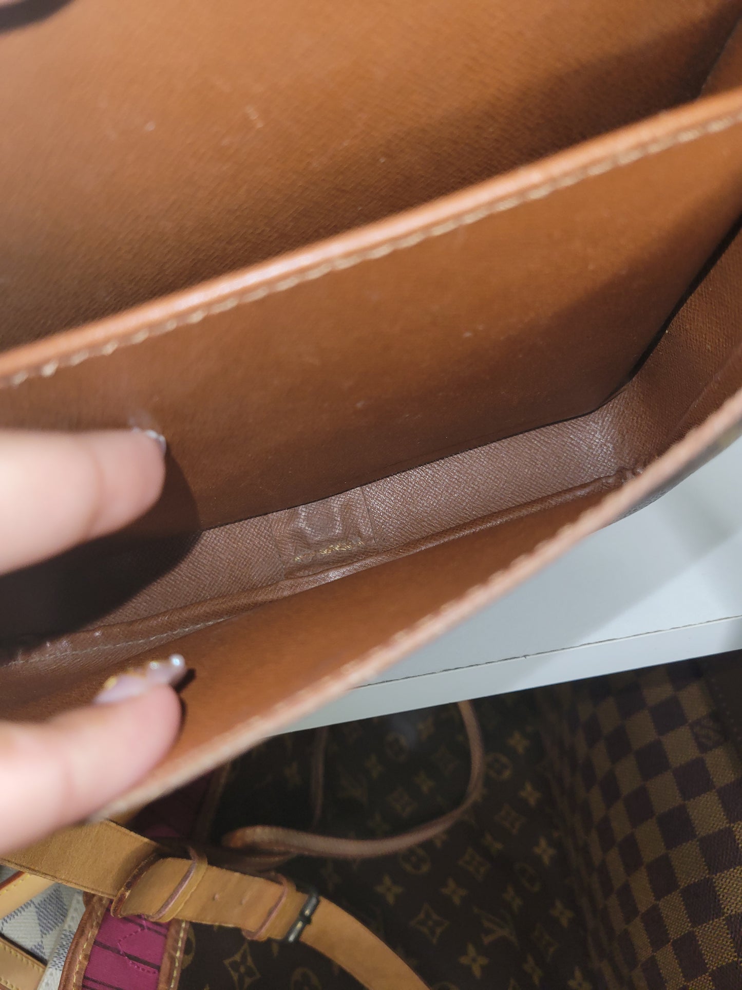 Louis Vuitton Vintage Cartouchiere MM 864 SL