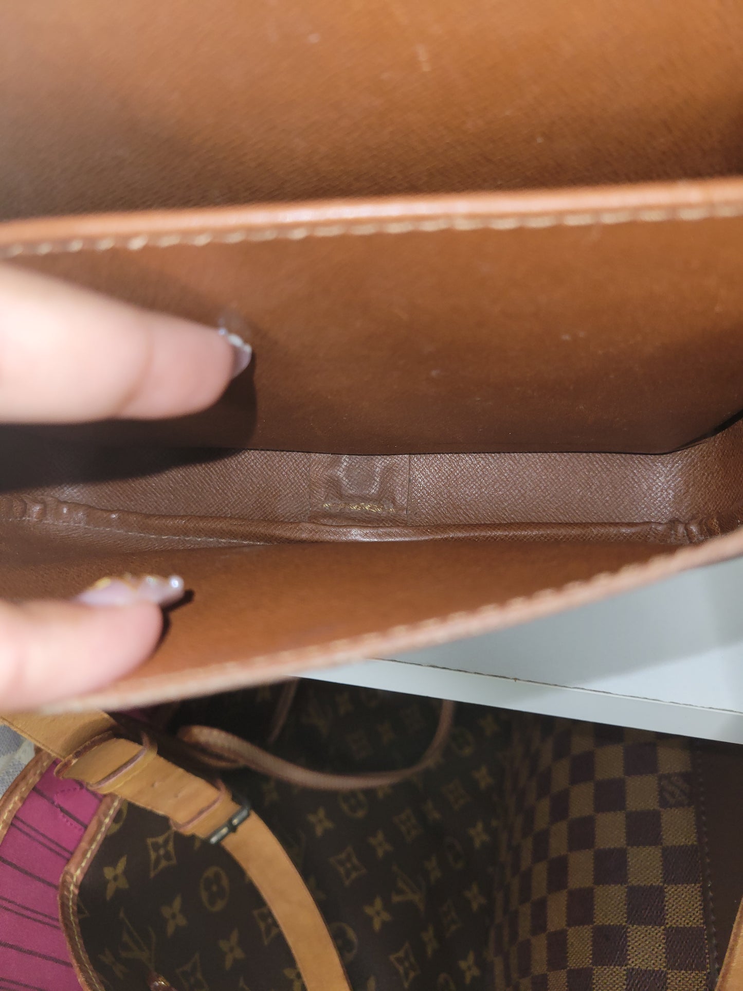 Louis Vuitton Vintage Cartouchiere MM 864 SL