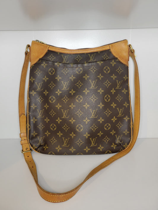 Louis Vuitton Monogram Odeon MM VI0089