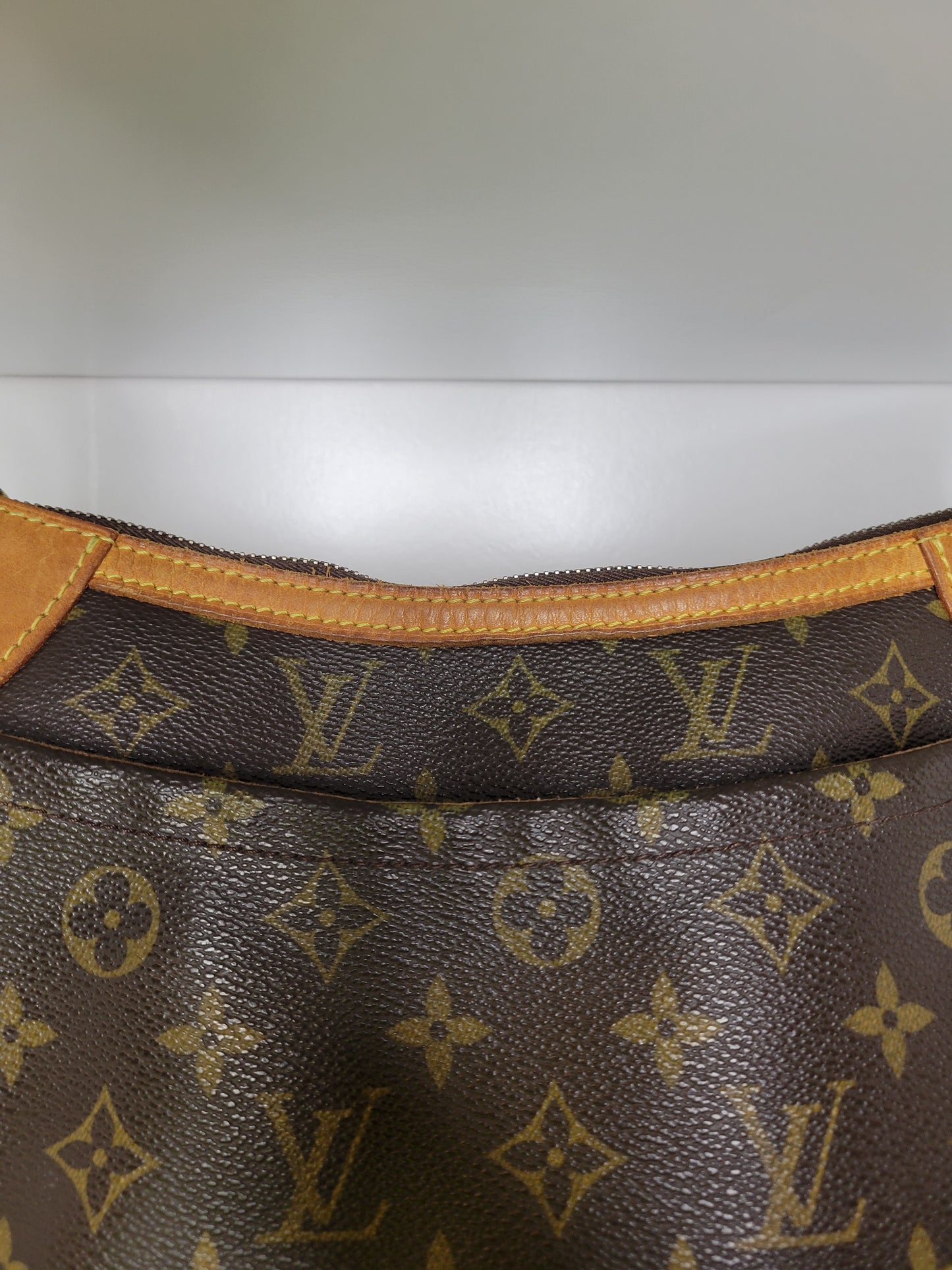 Louis Vuitton Monogram Odeon MM VI0089