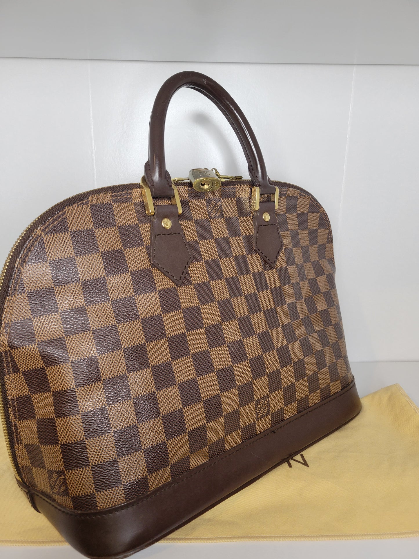 Louis Vuitton Damier Ebene Alma PM FL0024