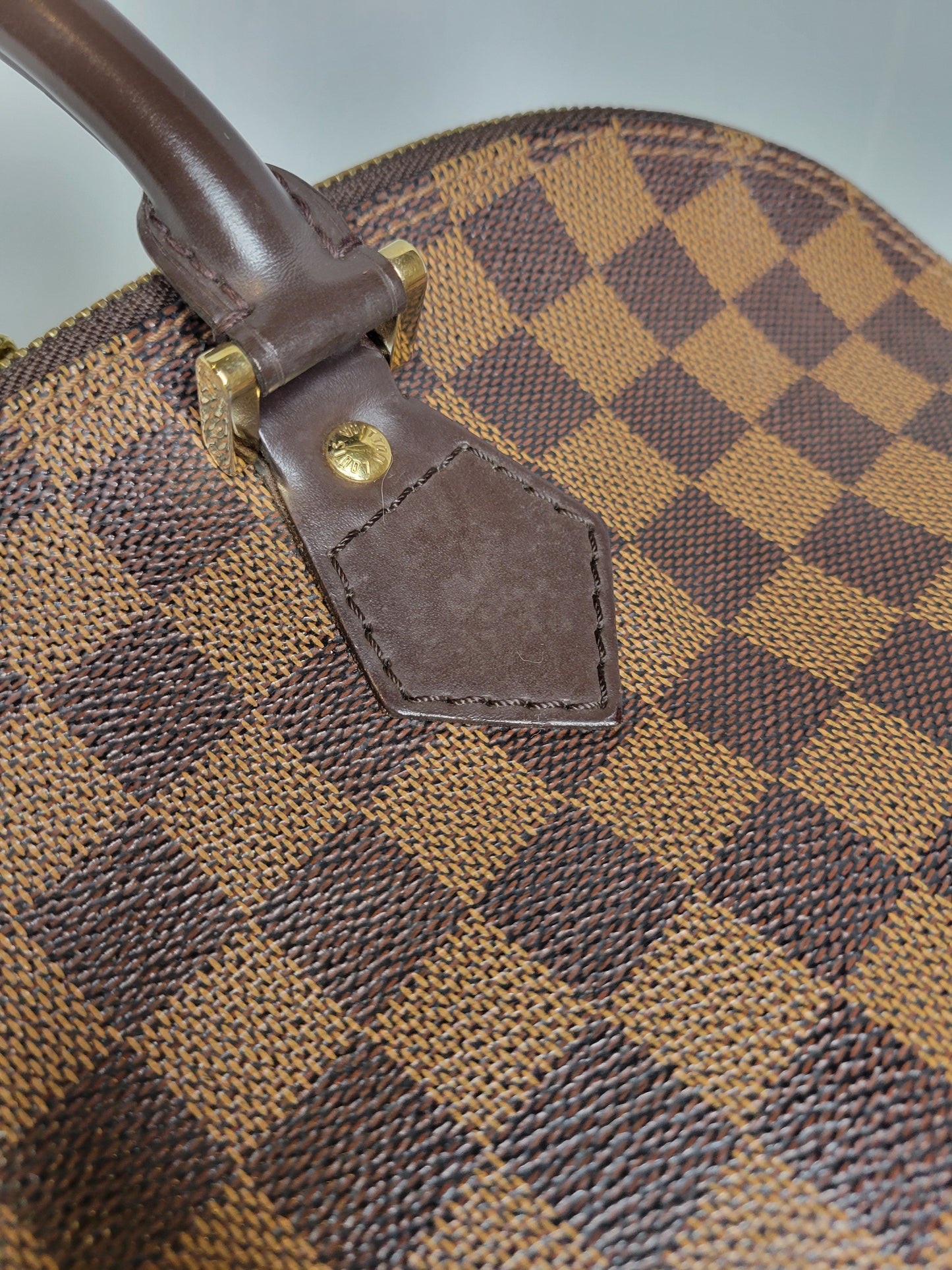 Louis Vuitton Damier Ebene Alma PM FL0024