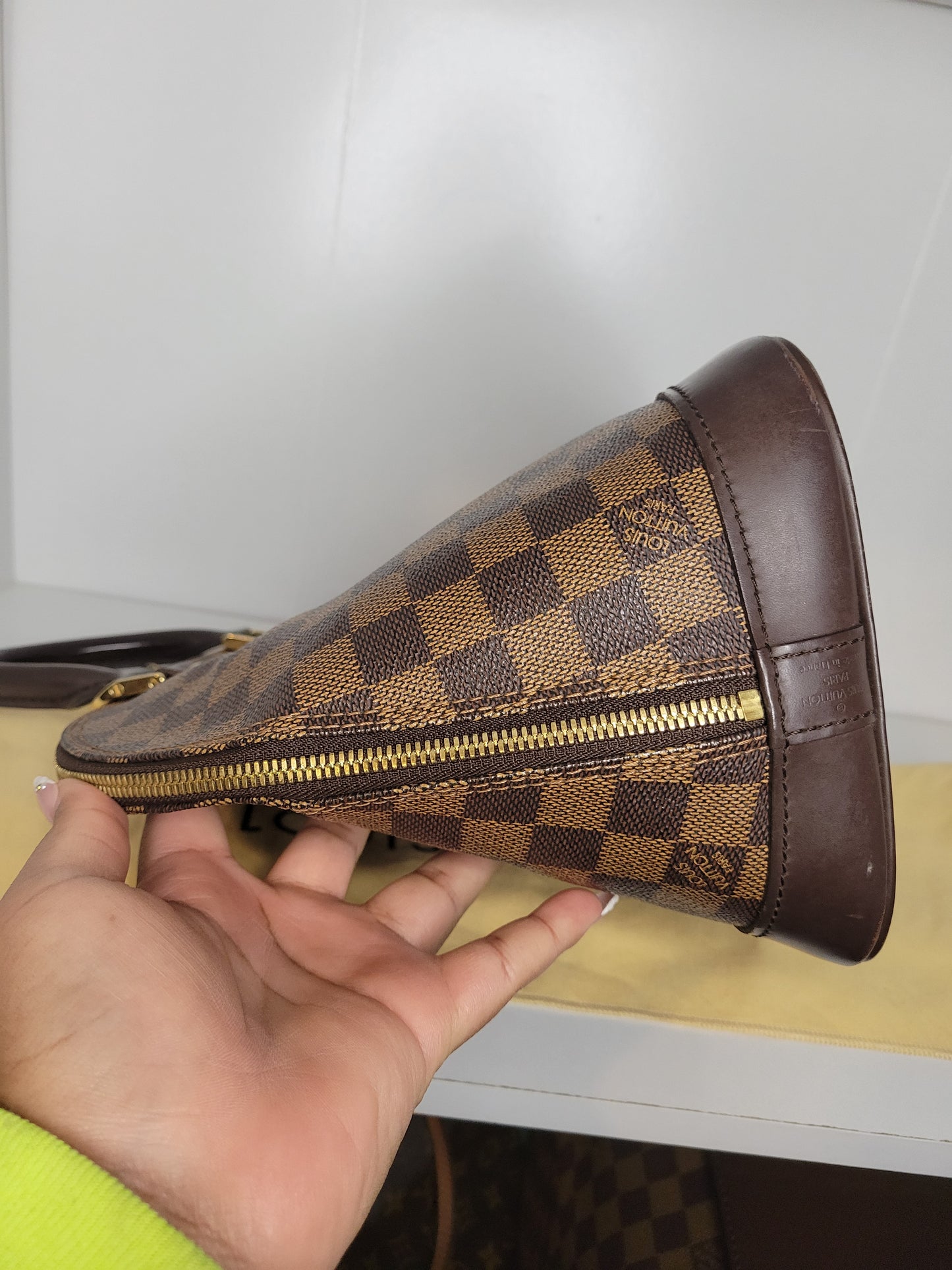 Louis Vuitton Damier Ebene Alma PM FL0024