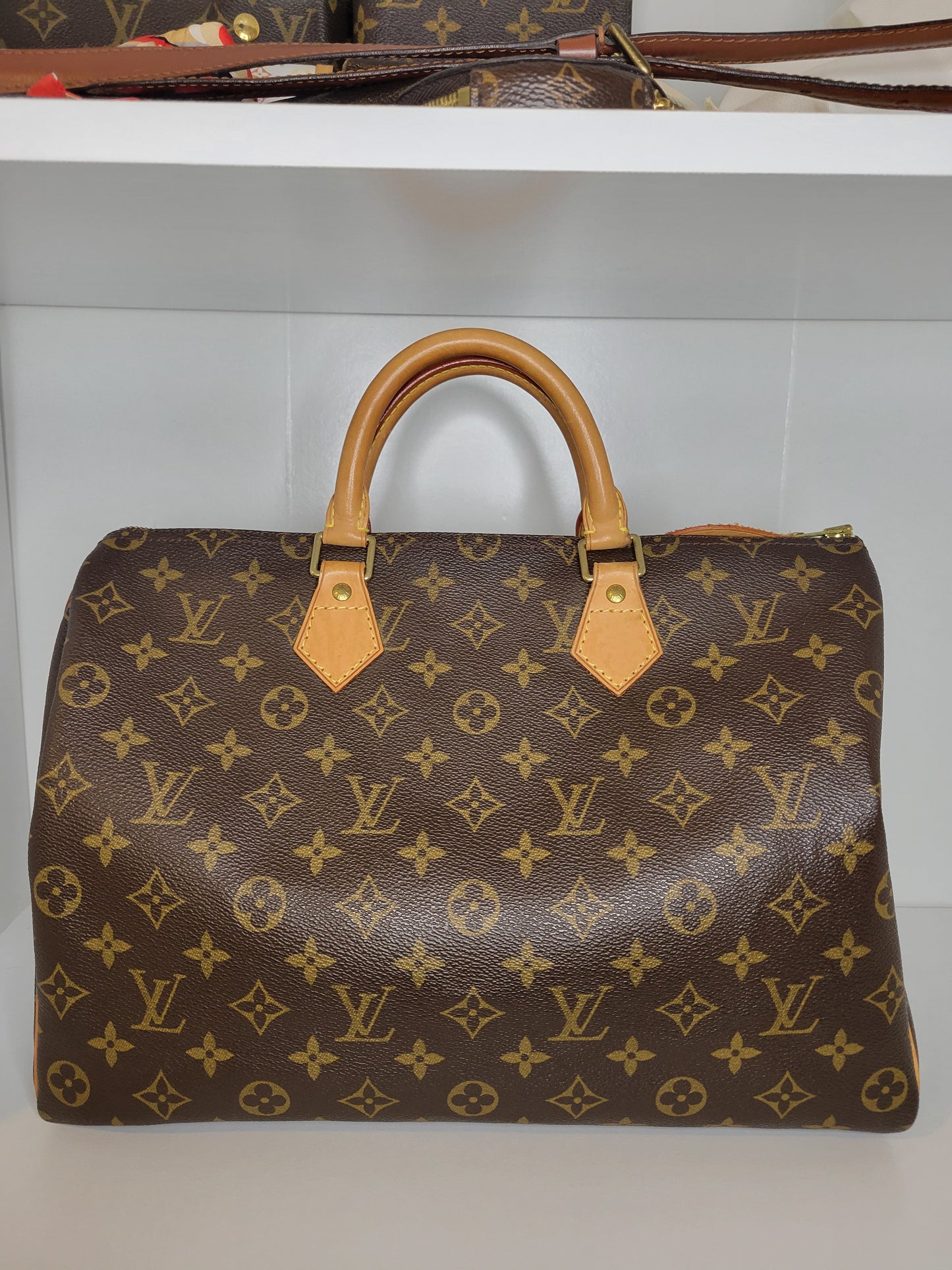 Louis Vuitton Monogram Speedy 35 MB0062
