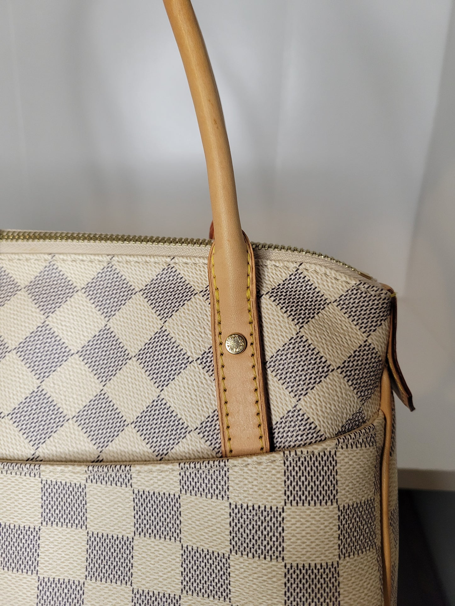 Louis Vuitton Damier Azur Figheri PM TR2192