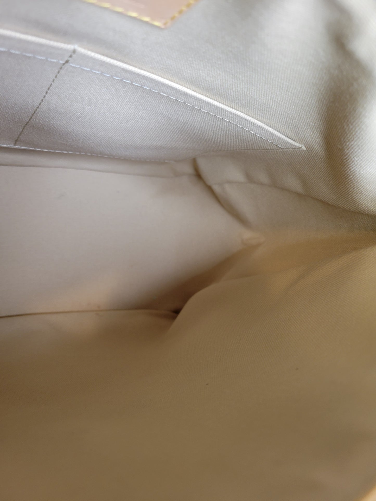 Louis Vuitton Damier Azur Figheri PM TR2192