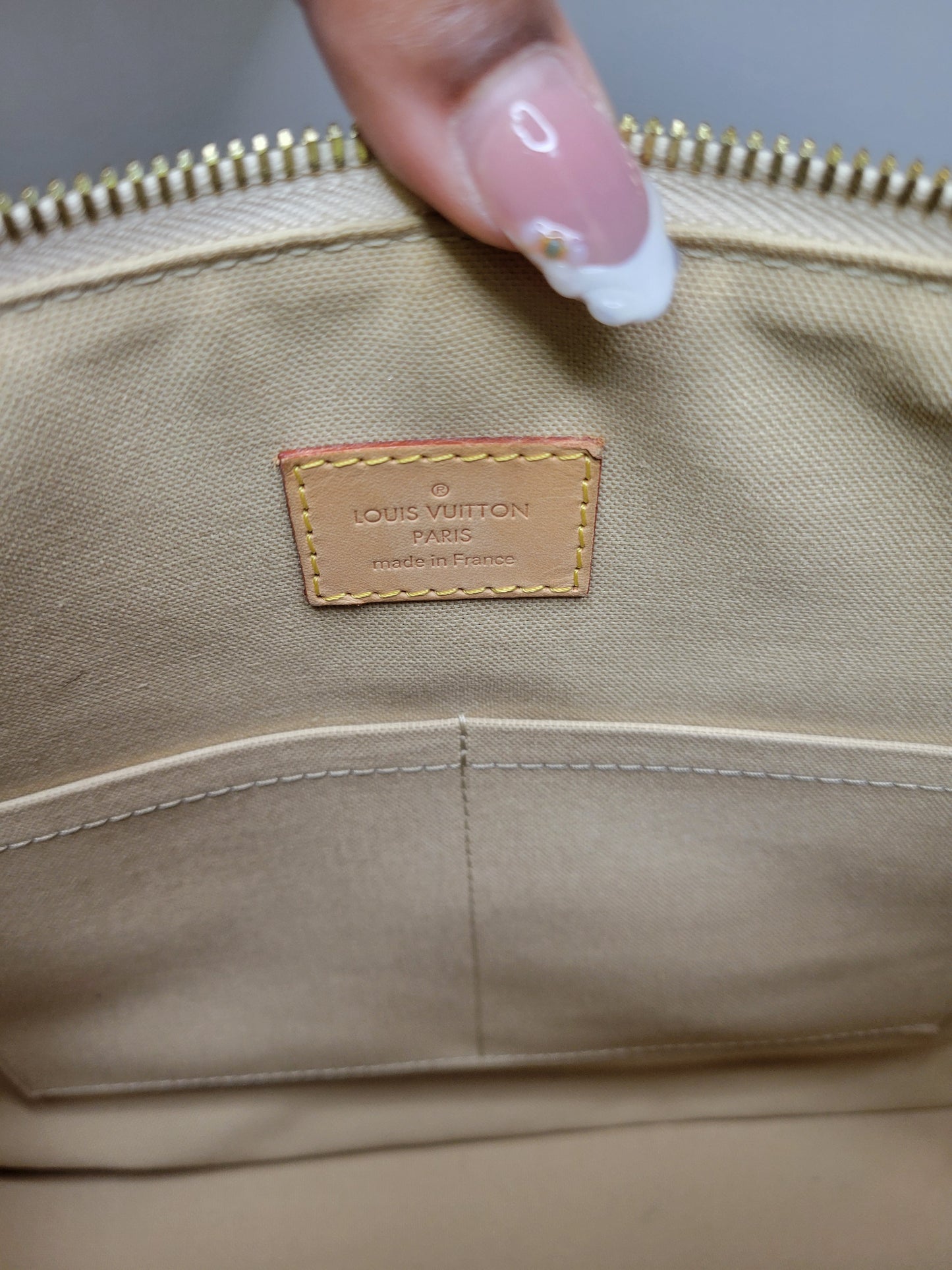 Louis Vuitton Damier Azur Figheri PM TR2192