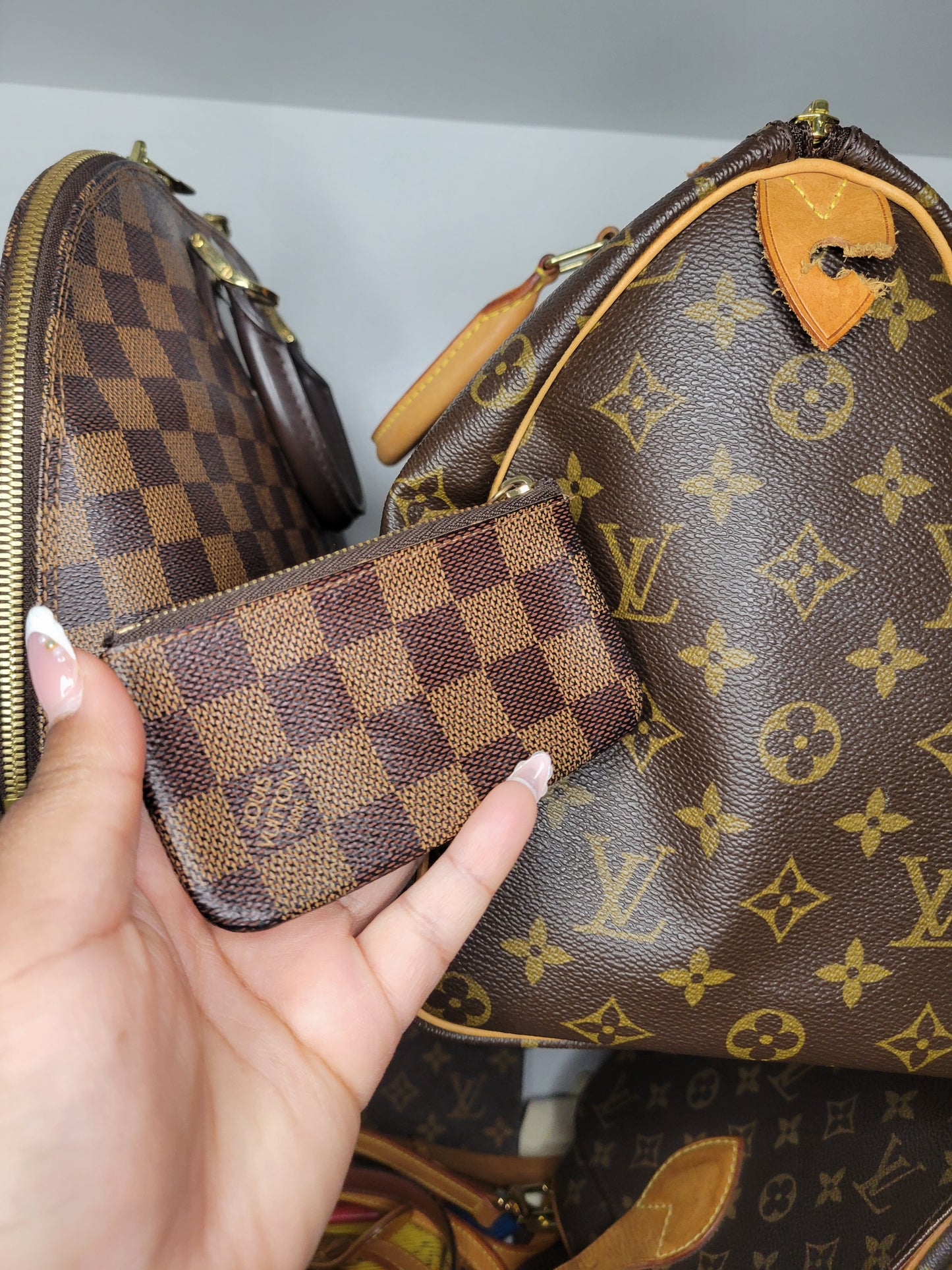 Louis Vuitton Damier Ebene Key Pouch SD0251