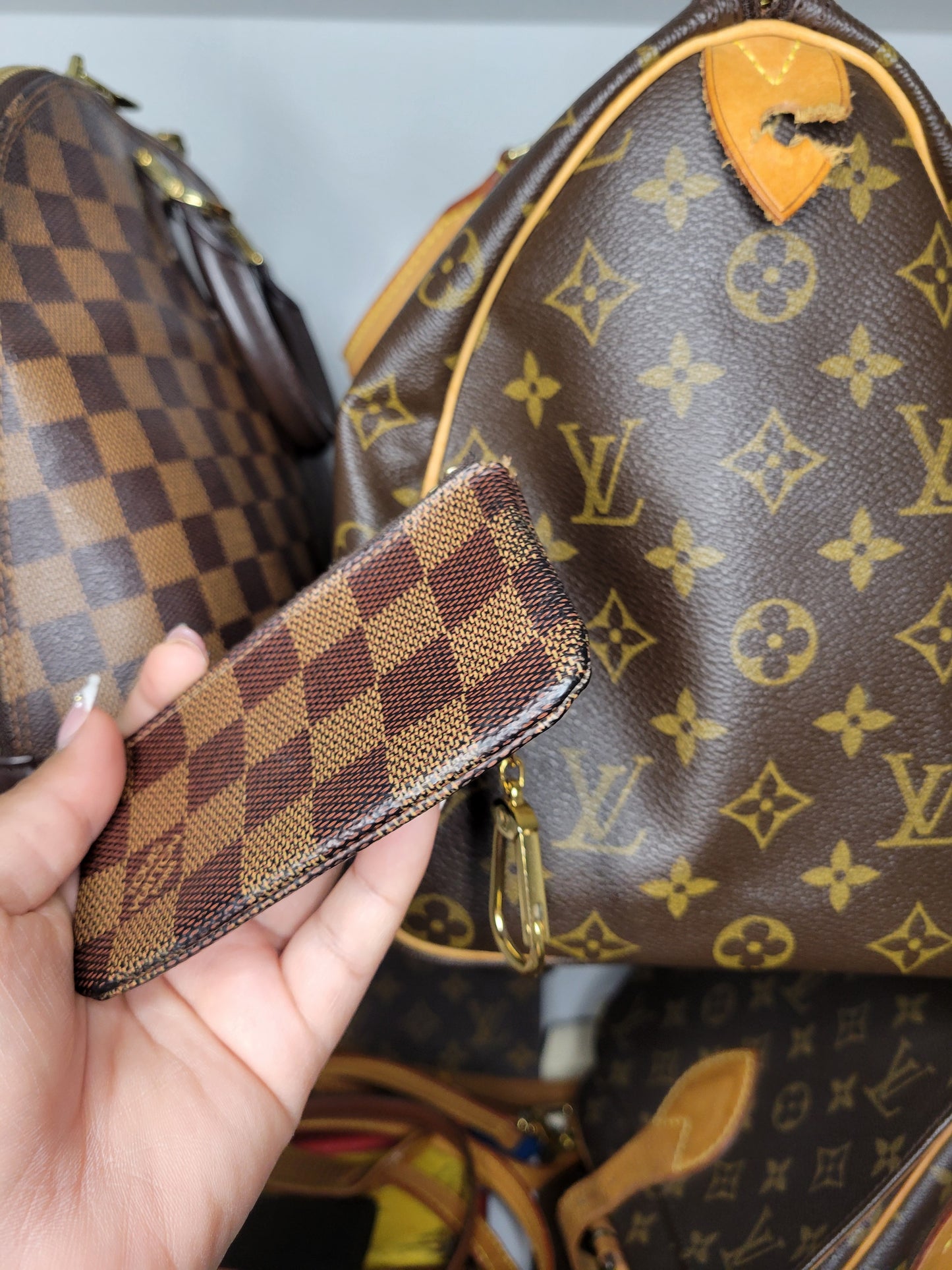 Louis Vuitton Damier Ebene Key Pouch SD0251