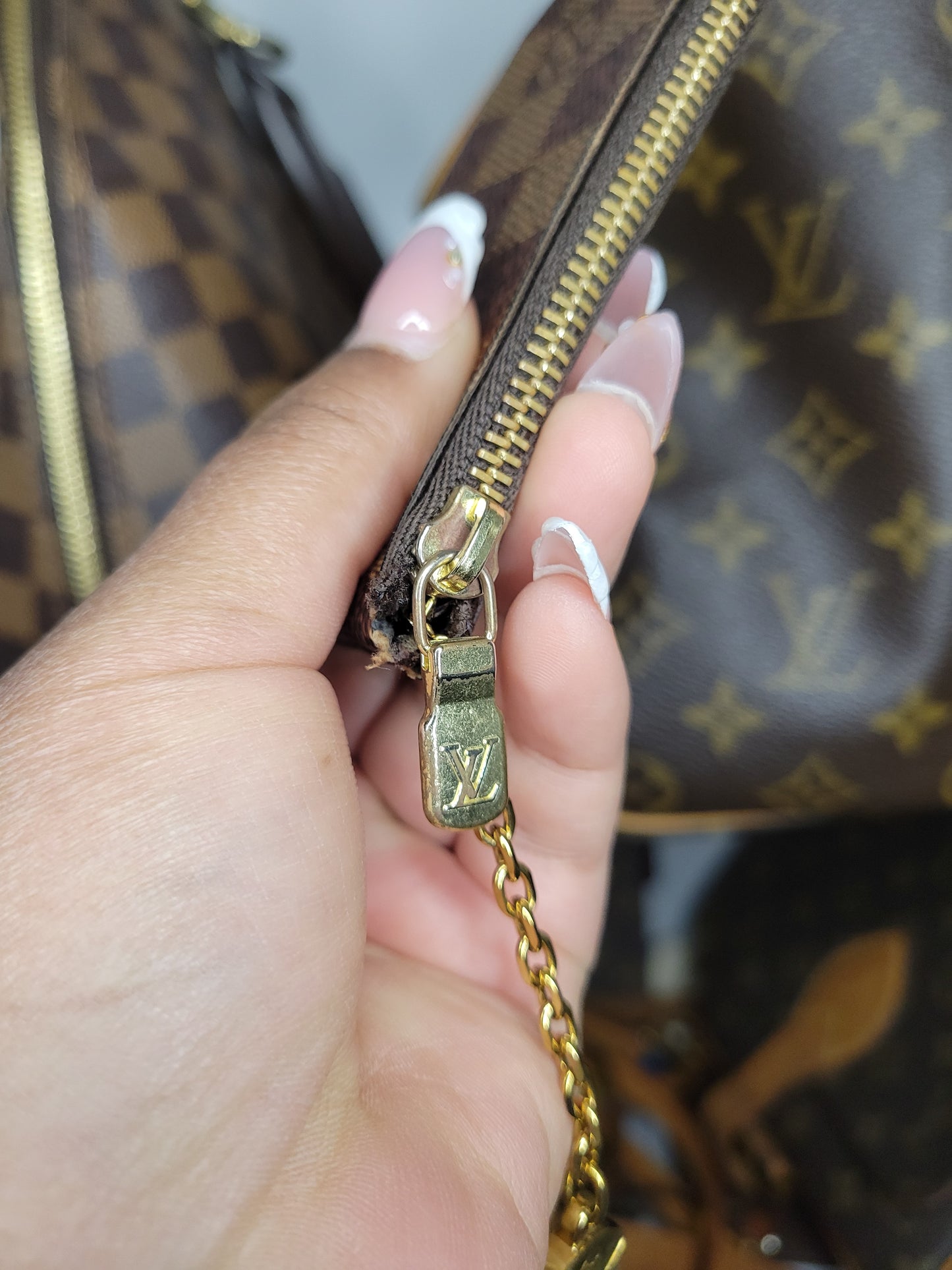 Louis Vuitton Damier Ebene Key Pouch SD0251