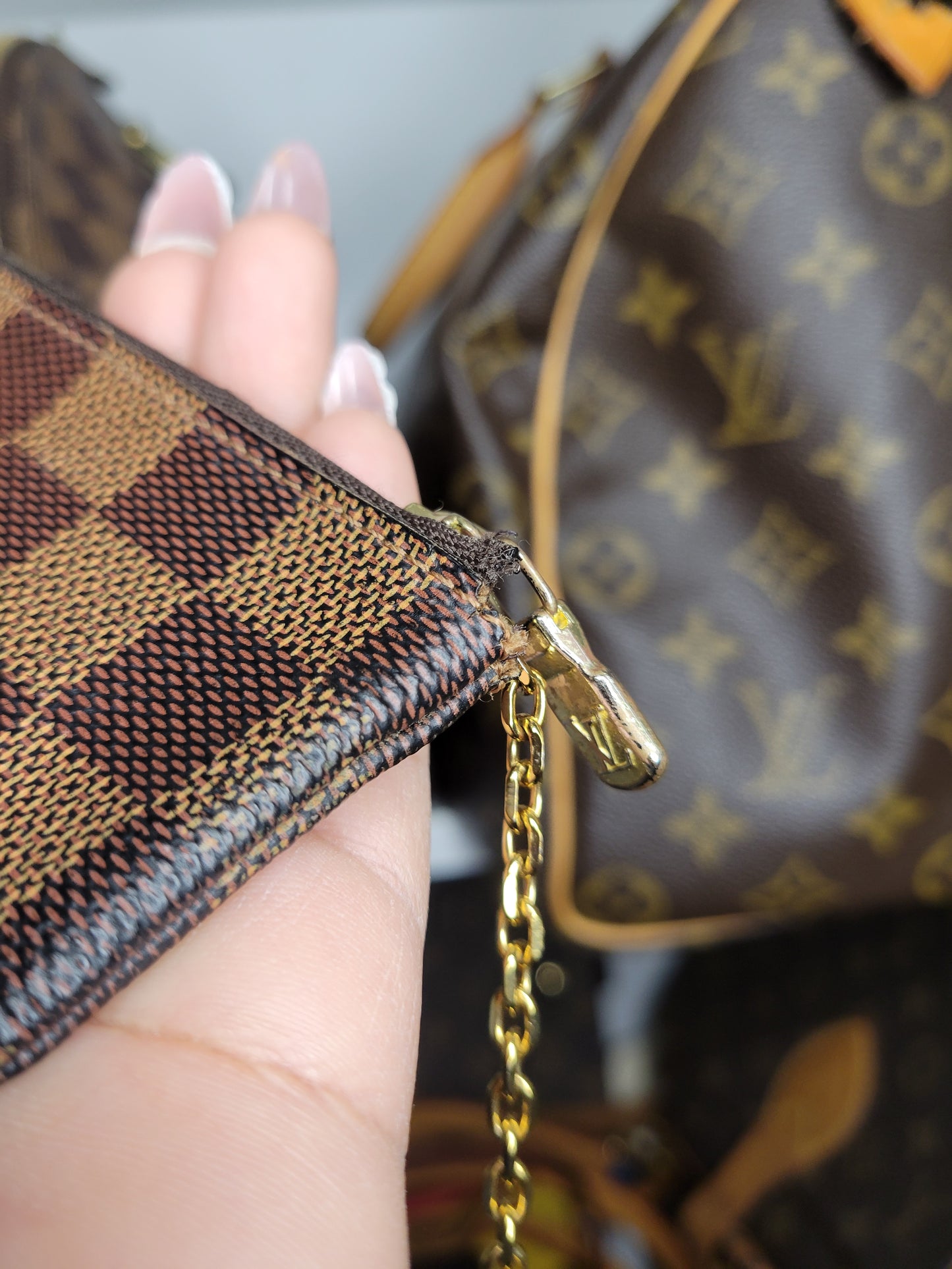 Louis Vuitton Damier Ebene Key Pouch SD0251