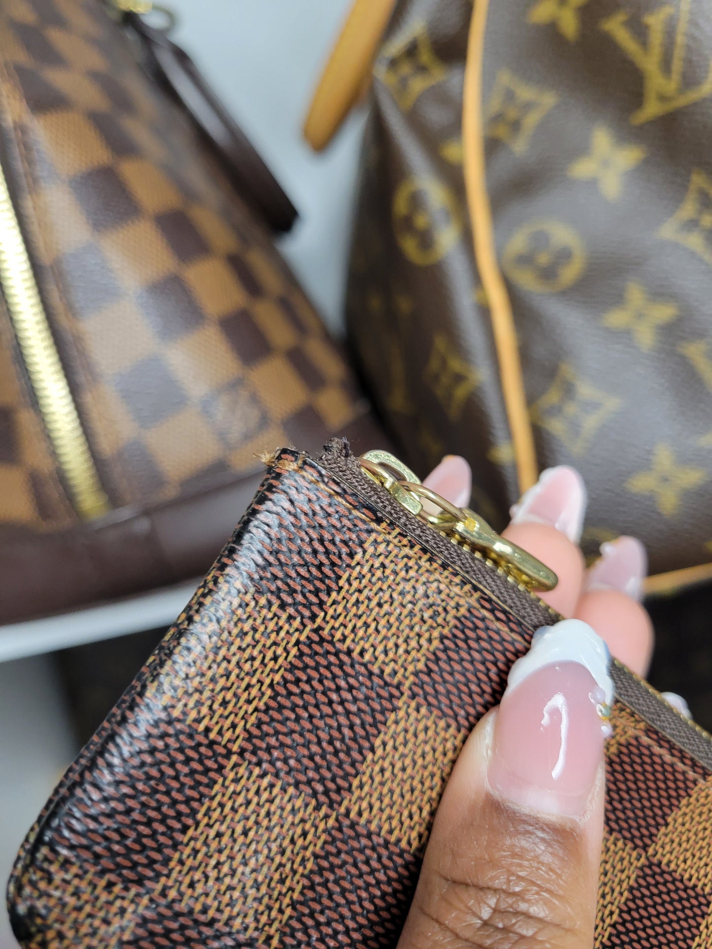 Louis Vuitton Damier Ebene Key Pouch SD0251