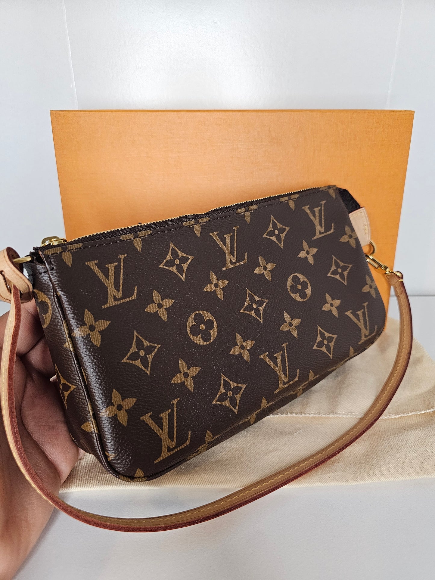 Louis Vuitton Monogram Pochette Accessories NM MB4230
