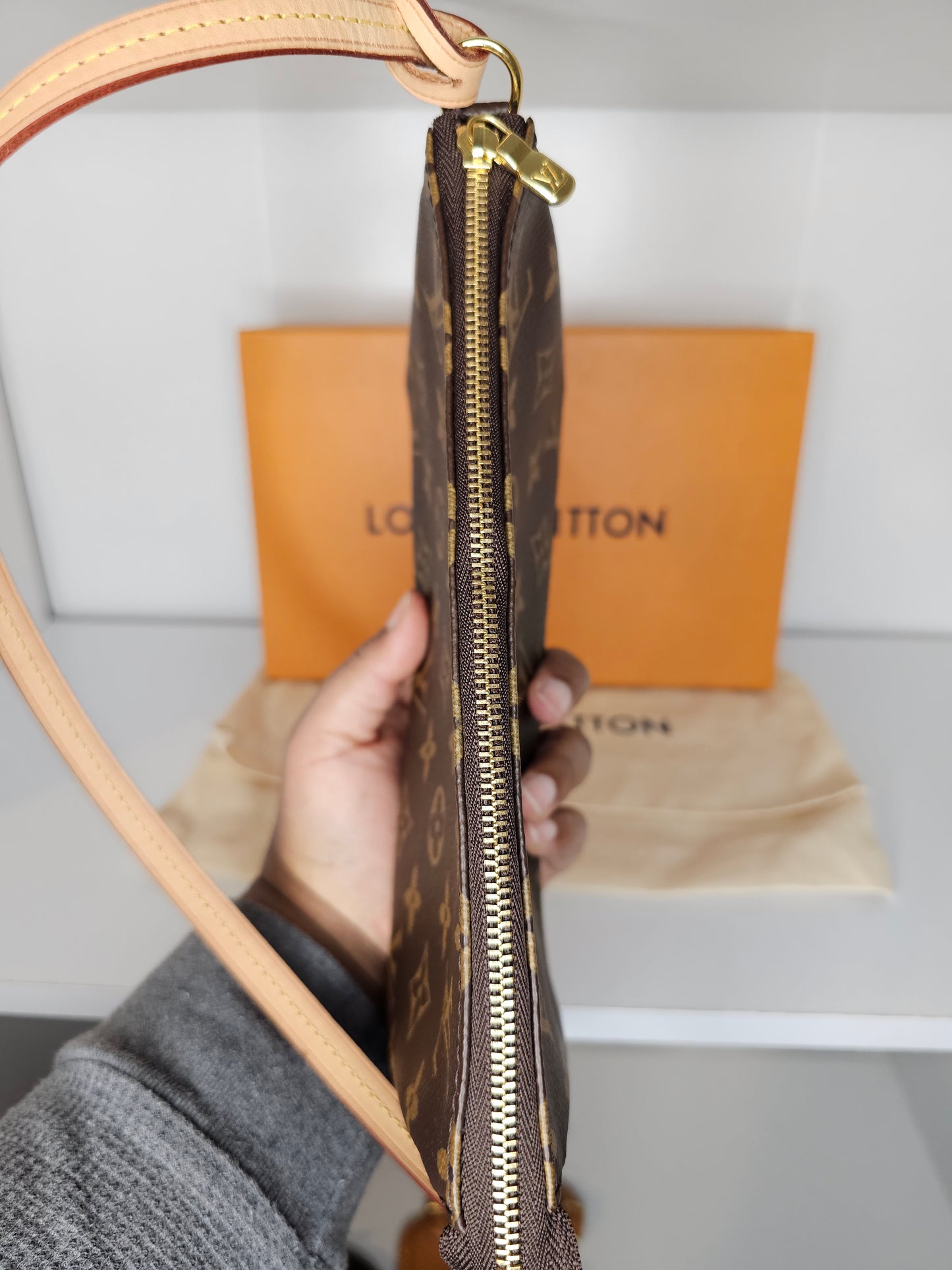 Louis Vuitton Monogram Pochette Accessories NM MB4230