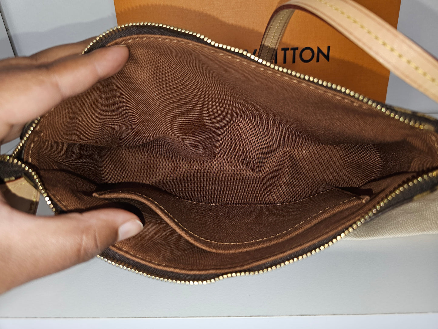 Louis Vuitton Monogram Pochette Accessories NM MB4230